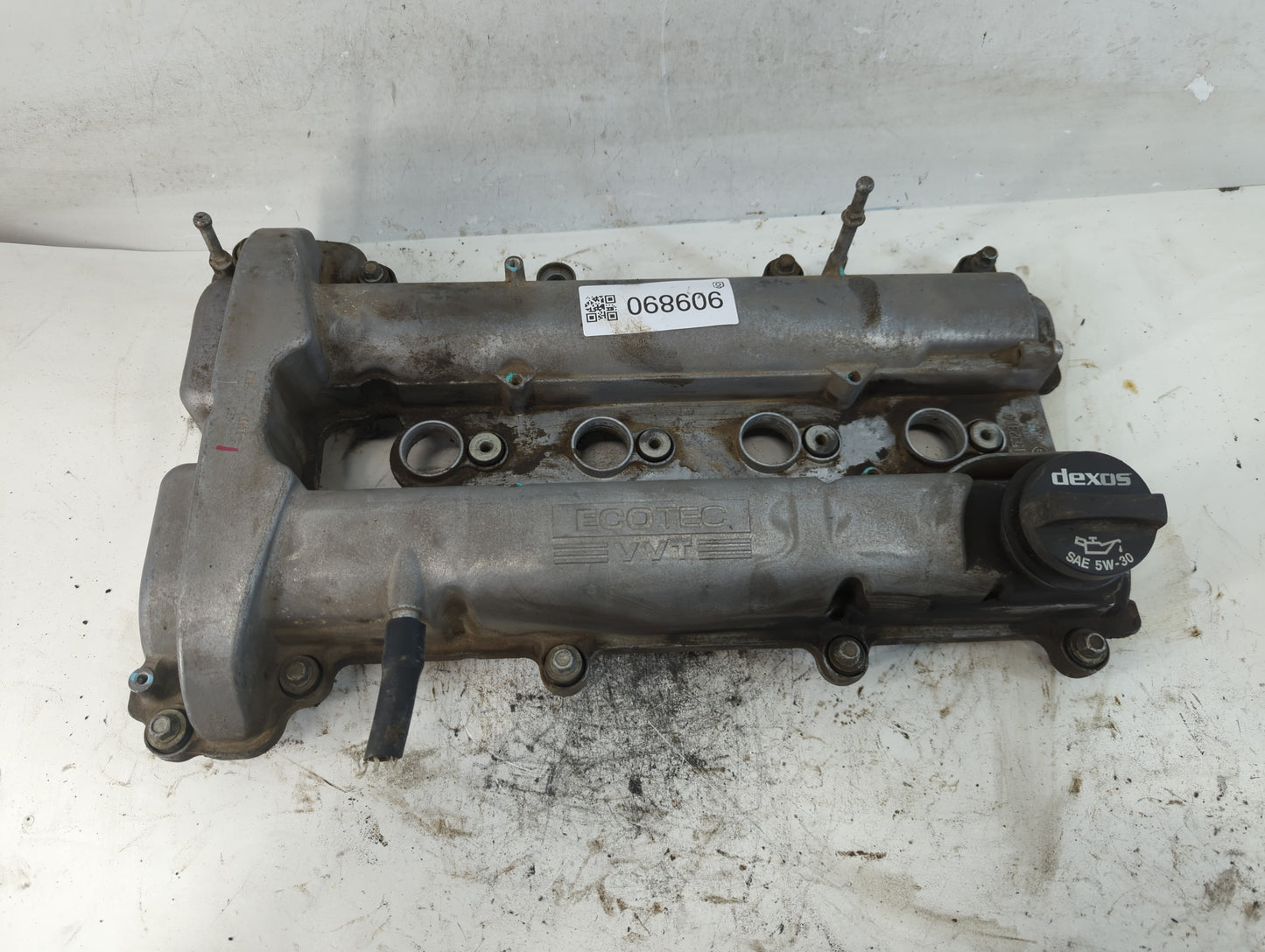 2008 Chevrolet Malibu Driver Left Cylinder Head Valve Cover P/N:12637467 Fits OEM Used Auto Parts - Oemusedautoparts1.com