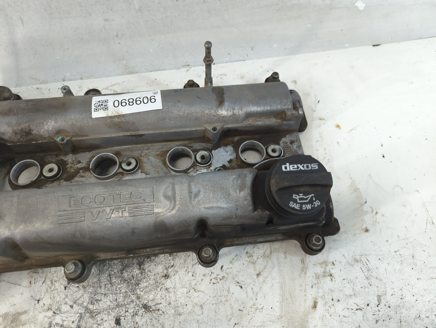 2008 Chevrolet Malibu Driver Left Cylinder Head Valve Cover P/N:12637467 Fits OEM Used Auto Parts - Oemusedautoparts1.com