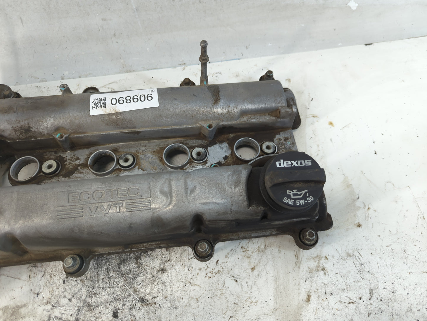 2008 Chevrolet Malibu Driver Left Cylinder Head Valve Cover P/N:12637467 Fits OEM Used Auto Parts - Oemusedautoparts1.com