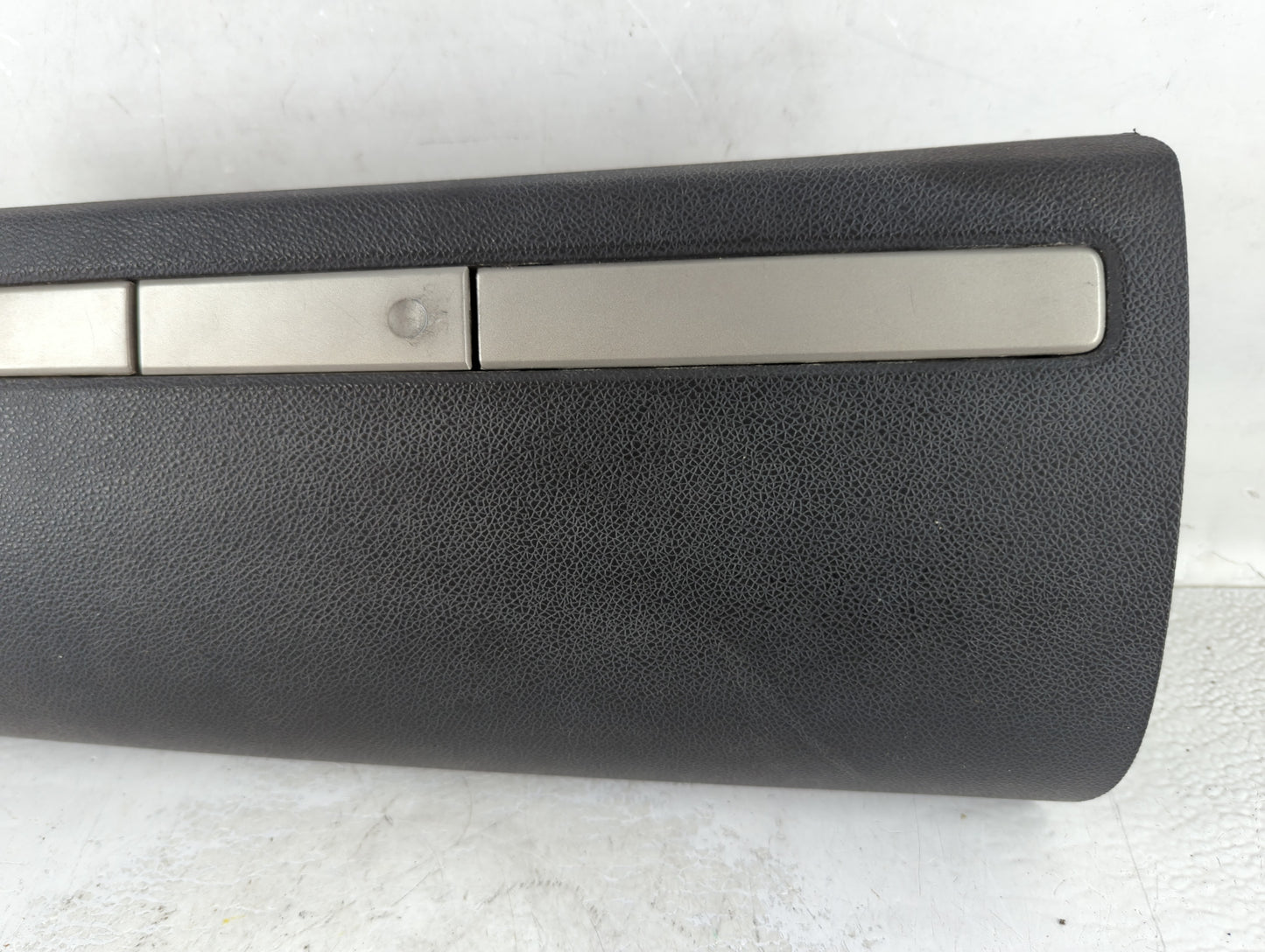 2008 Chevrolet Silverado Passenger Glove Box Door Storage Compartment - Oemusedautoparts1.com