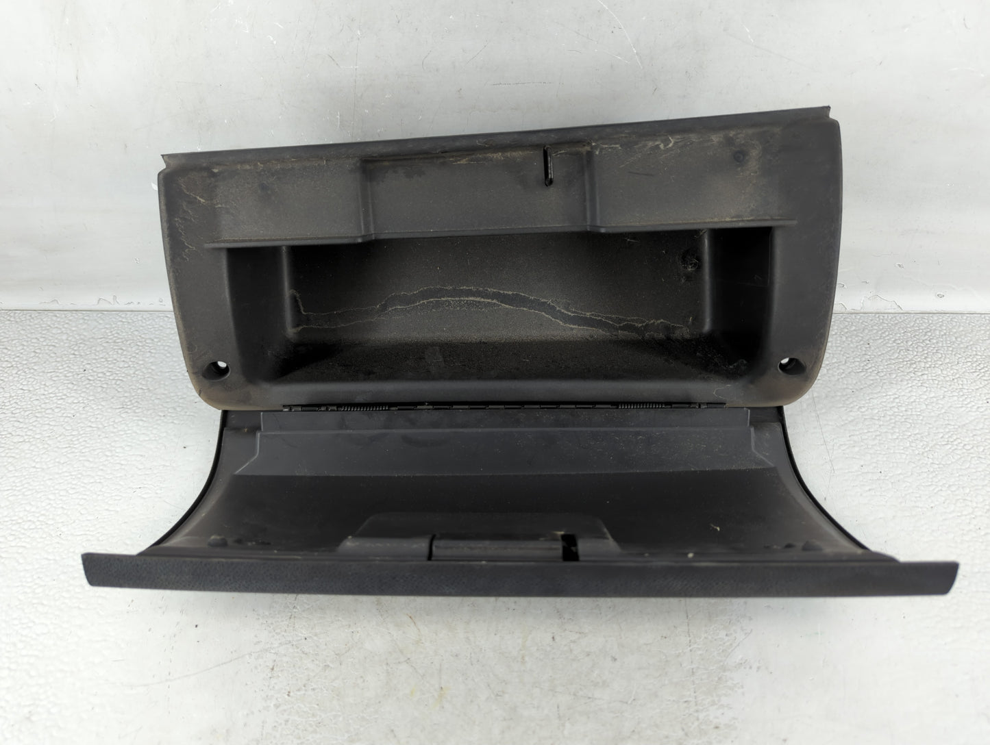 2008 Chevrolet Silverado Passenger Glove Box Door Storage Compartment - Oemusedautoparts1.com