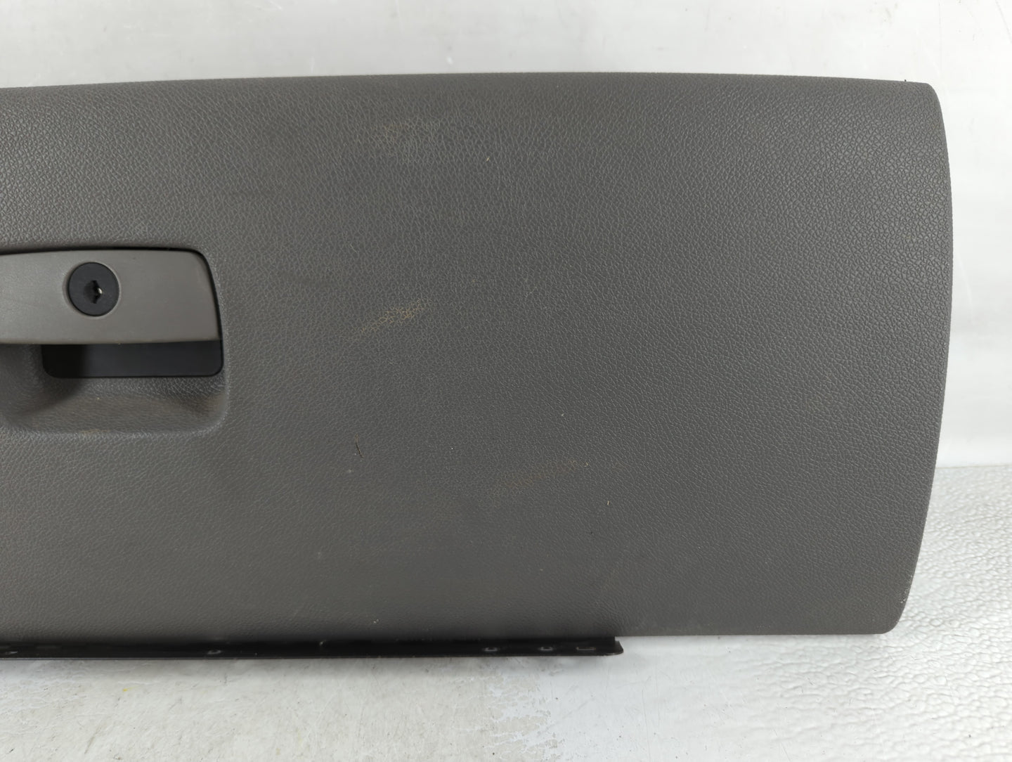 2008 Chevrolet Silverado Passenger Glove Box Door Storage Compartment - Oemusedautoparts1.com