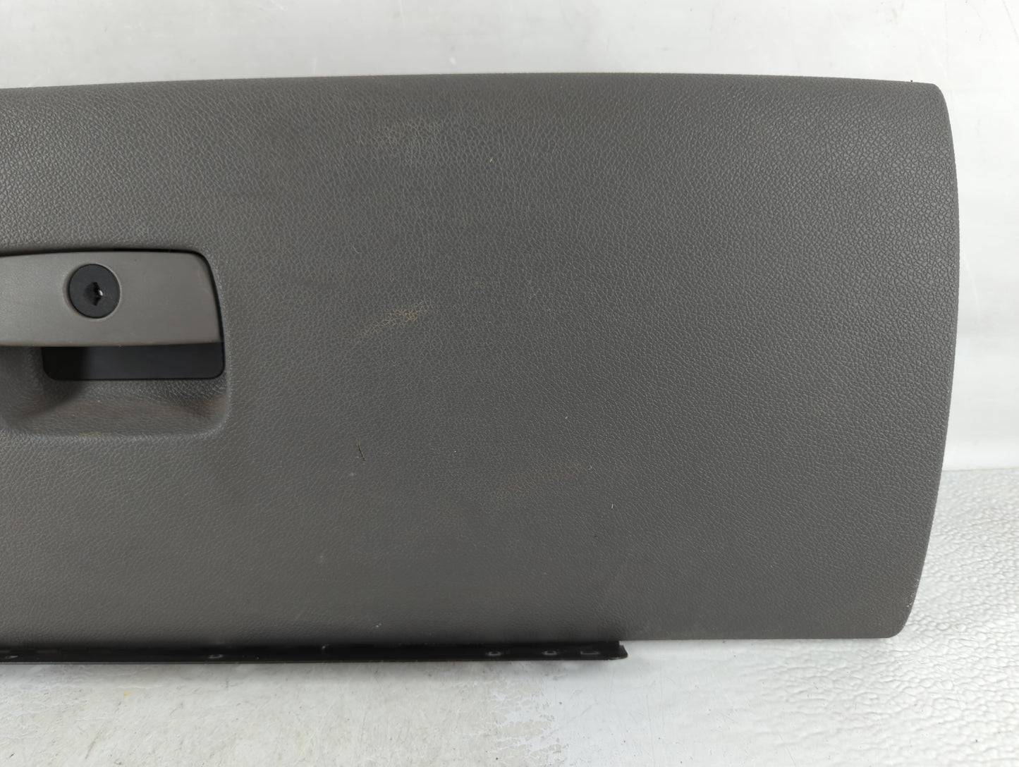 2008 Chevrolet Silverado Passenger Glove Box Door Storage Compartment - Oemusedautoparts1.com