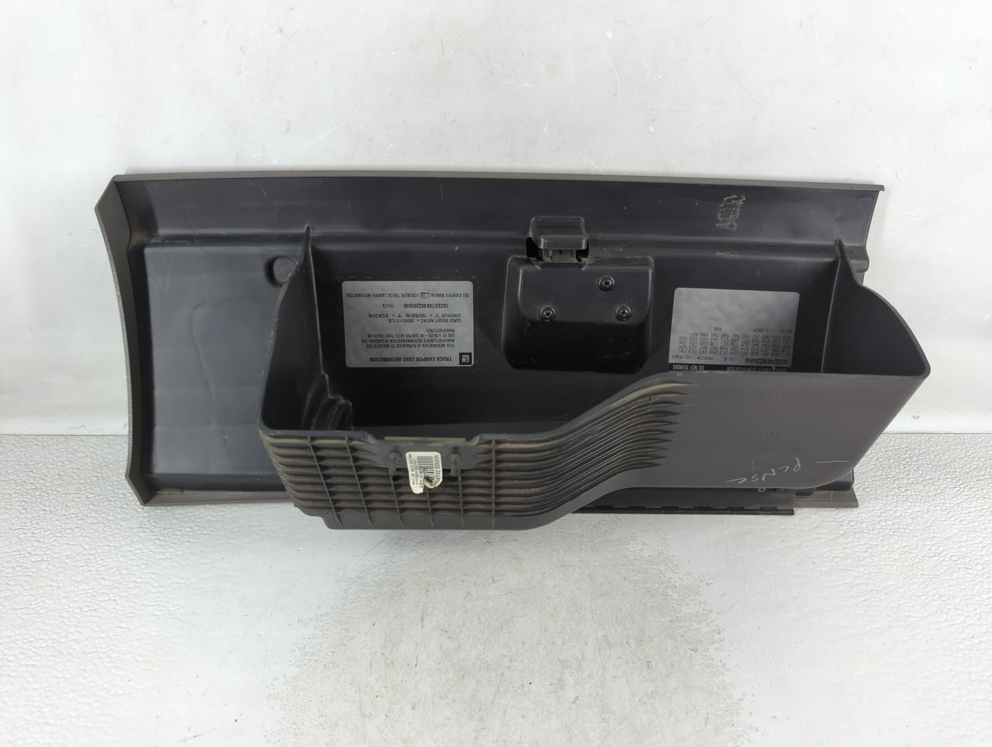 2008 Chevrolet Silverado Passenger Glove Box Door Storage Compartment - Oemusedautoparts1.com