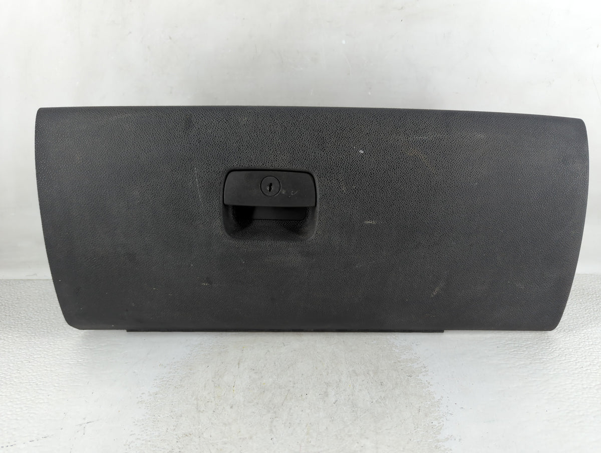 2008 Silverado 1500 Passenger Glove Box Door Storage Compartment - Oemusedautoparts1.com