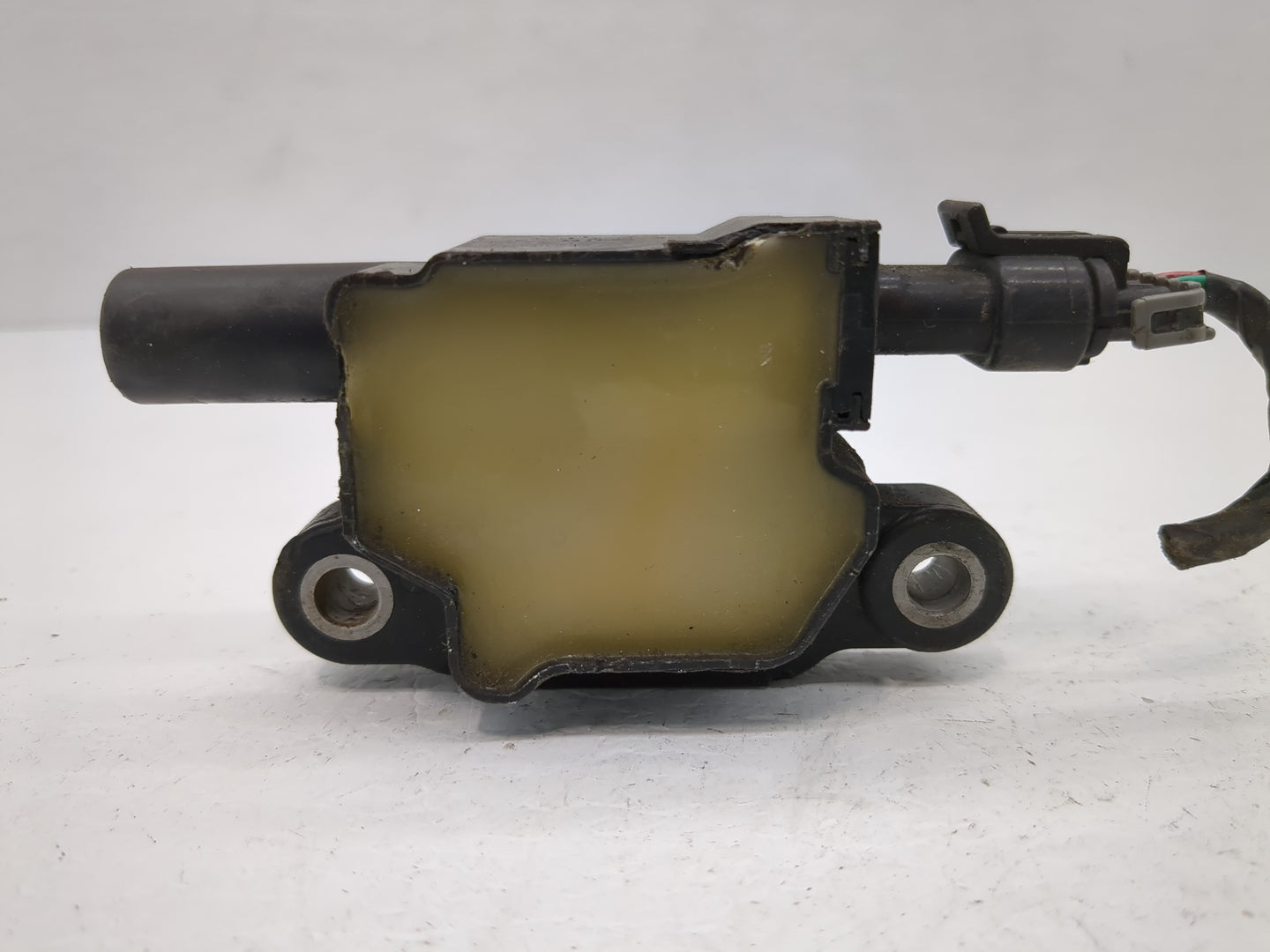 2007-2013 Chevrolet Silverado 1500 Ignition Coil Igniter Pack - Oemusedautoparts1.com