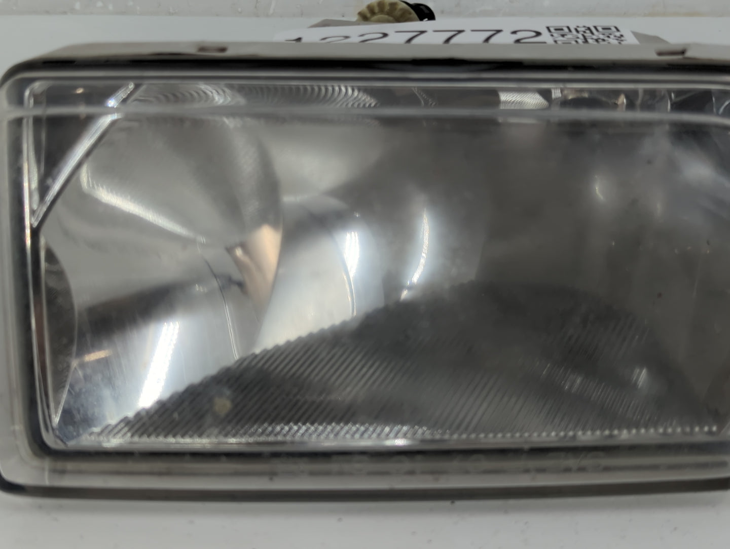 2007-2015 Chevrolet Silverado 1500 Passenger Right Oem Front Light Lamp - Oemusedautoparts1.com
