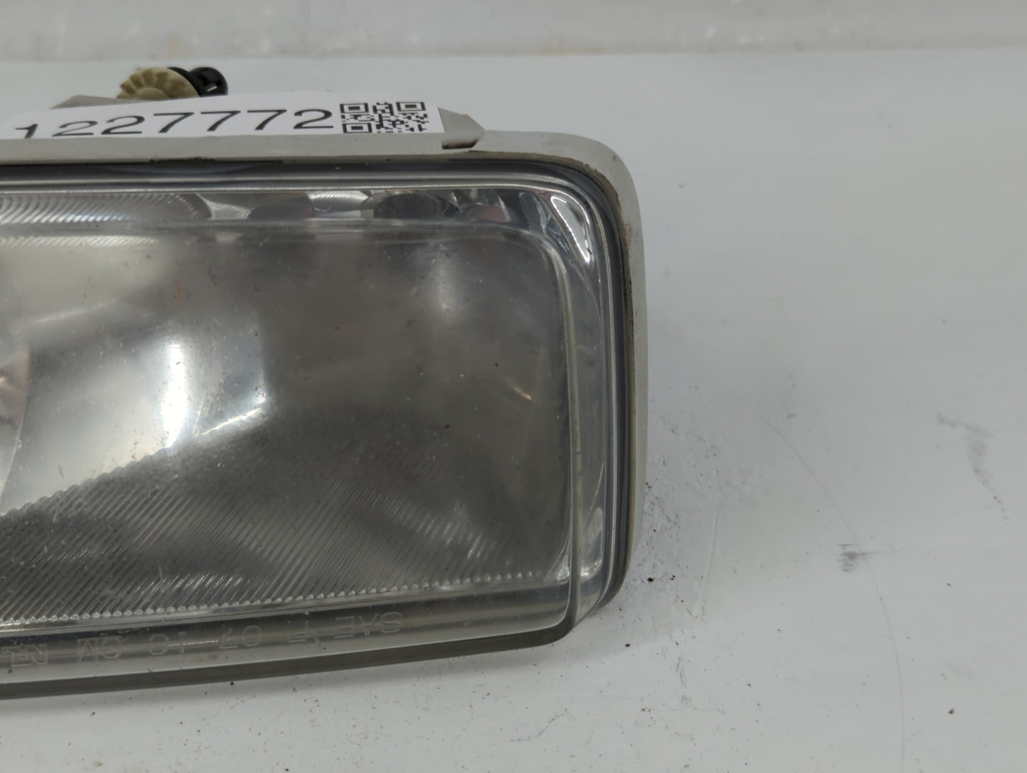 2007-2015 Chevrolet Silverado 1500 Passenger Right Oem Front Light Lamp - Oemusedautoparts1.com