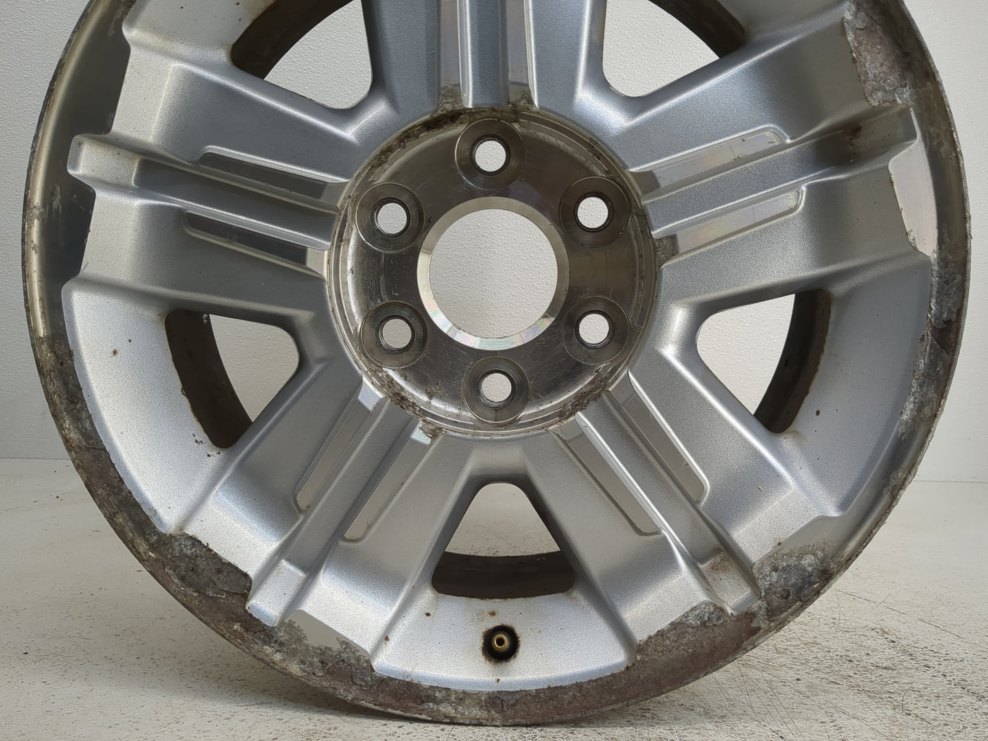2008-2013 Chevrolet Silverado 1500 Oem Wheel Rim - Oemusedautoparts1.com