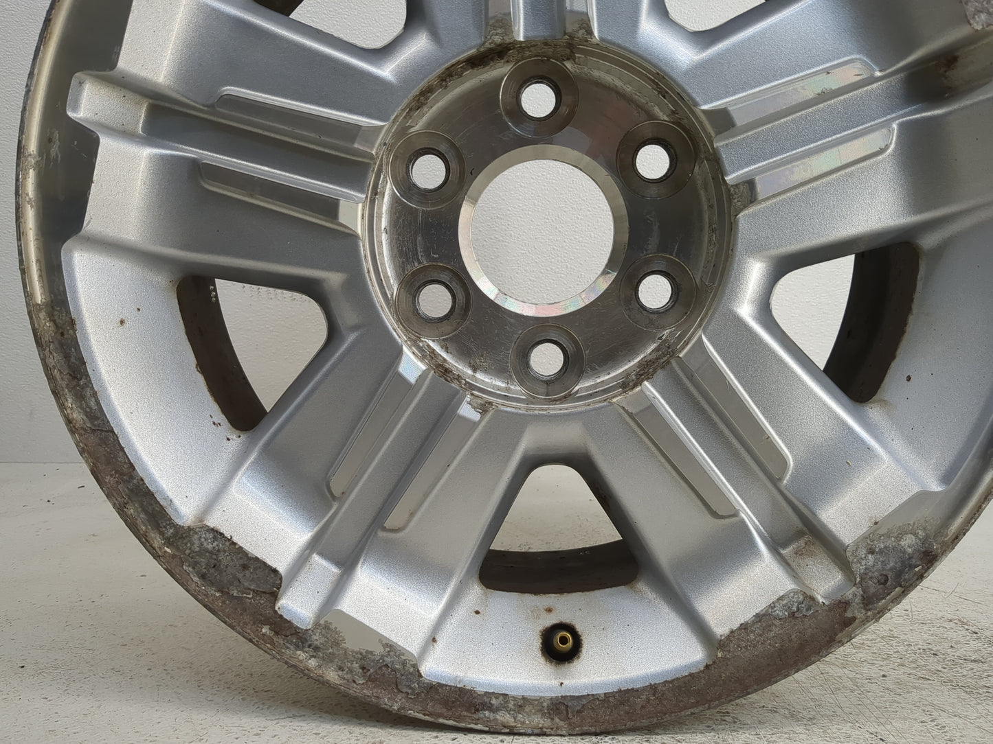 2008-2013 Chevrolet Silverado 1500 Oem Wheel Rim - Oemusedautoparts1.com