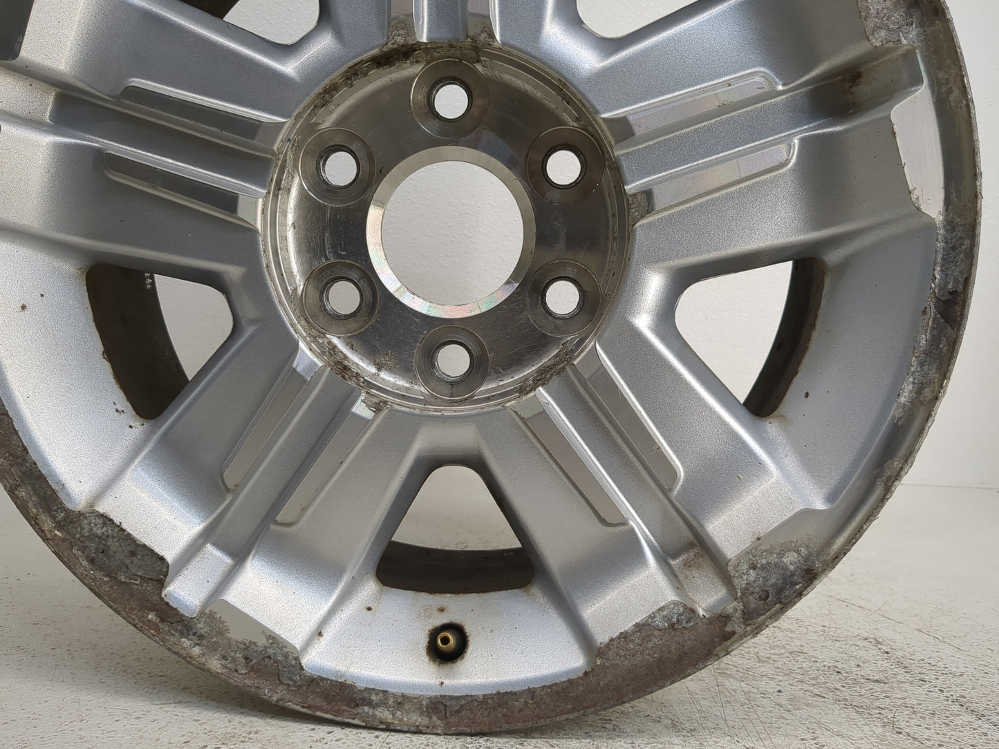 2008-2013 Chevrolet Silverado 1500 Oem Wheel Rim - Oemusedautoparts1.com