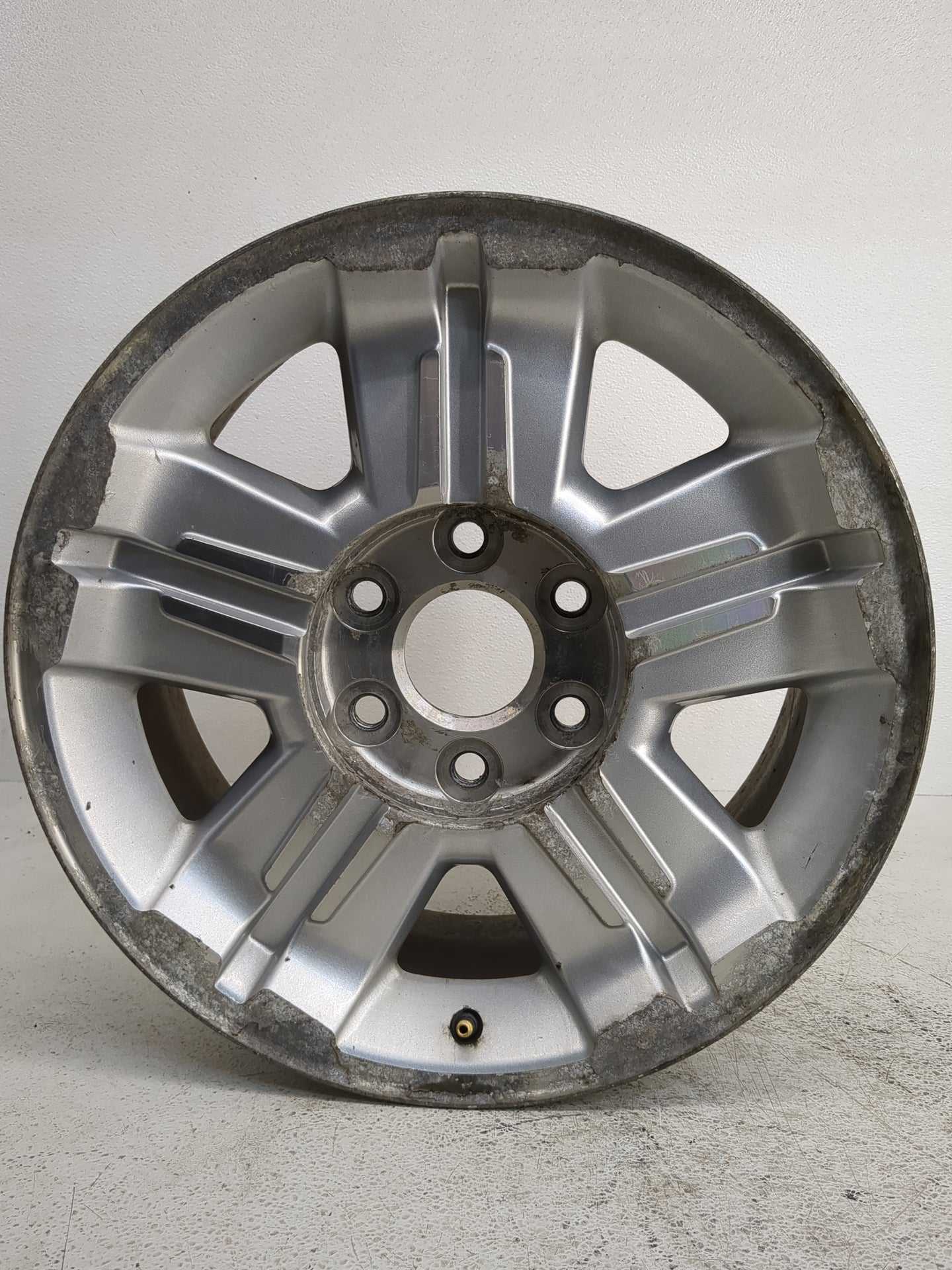 2008-2013 Chevrolet Silverado 1500 Oem Wheel Rim - Oemusedautoparts1.com
