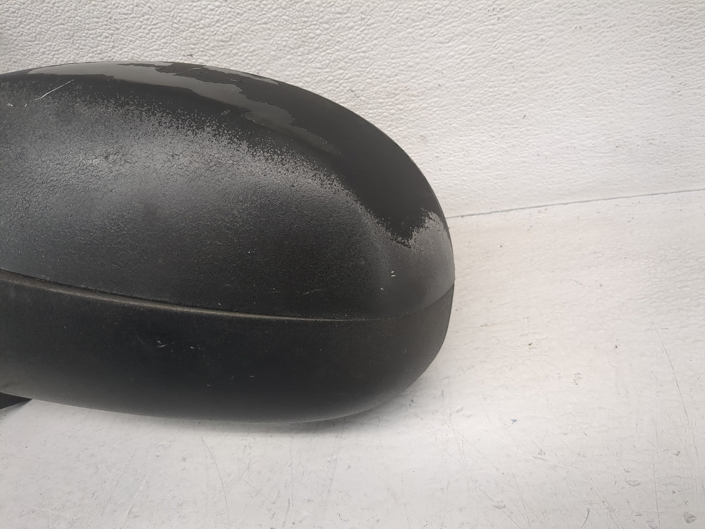 2007-2013 Chevrolet Silverado 1500 Driver Side View Mirror - Left Door Mirror OEM Used - Oemusedautoparts1.com