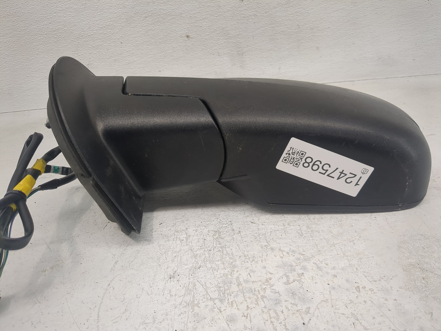 2007-2013 Chevrolet Silverado 1500 Driver Side View Mirror - Left Door Mirror OEM Used - Oemusedautoparts1.com