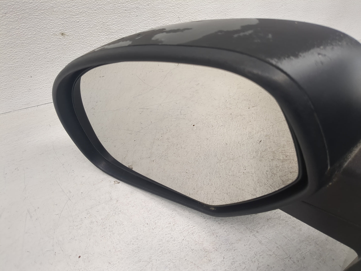 2007-2013 Chevrolet Silverado 1500 Driver Side View Mirror - Left Door Mirror OEM Used - Oemusedautoparts1.com
