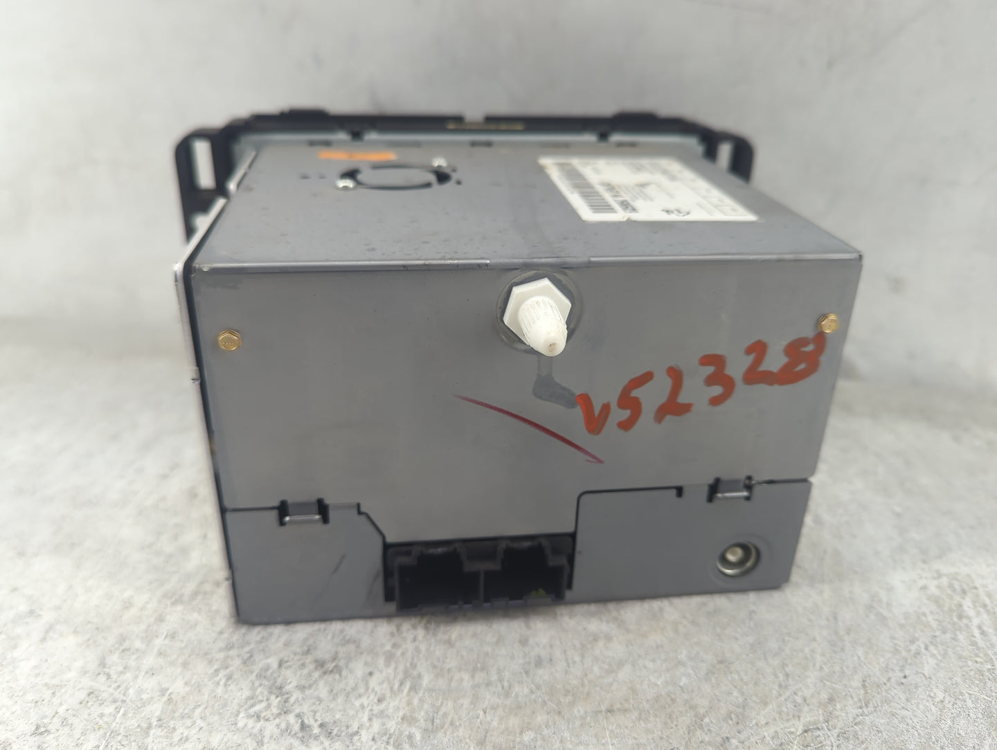 2007-2013 Chevrolet Silverado 1500 Radio AM FM Cd Player Receiver Replacement P/N:28107619 25865029 Fits OEM Used Auto Parts