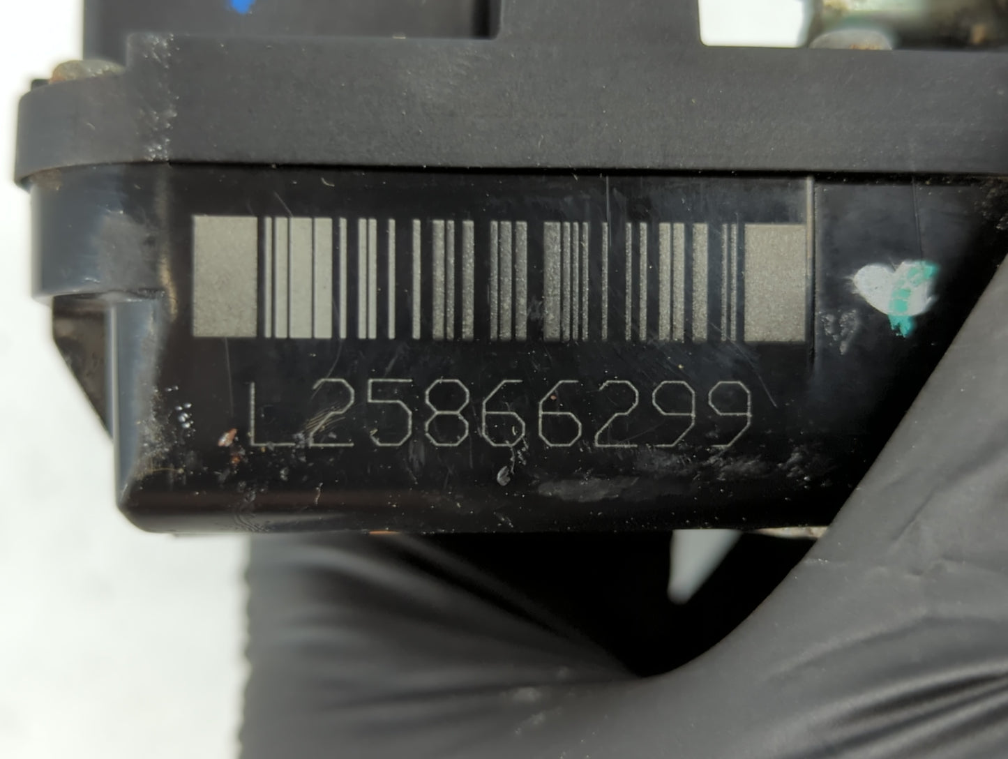 2008 Chevrolet Silverado 1500 Front Driver Left Lock Actuator - Oemusedautoparts1.com