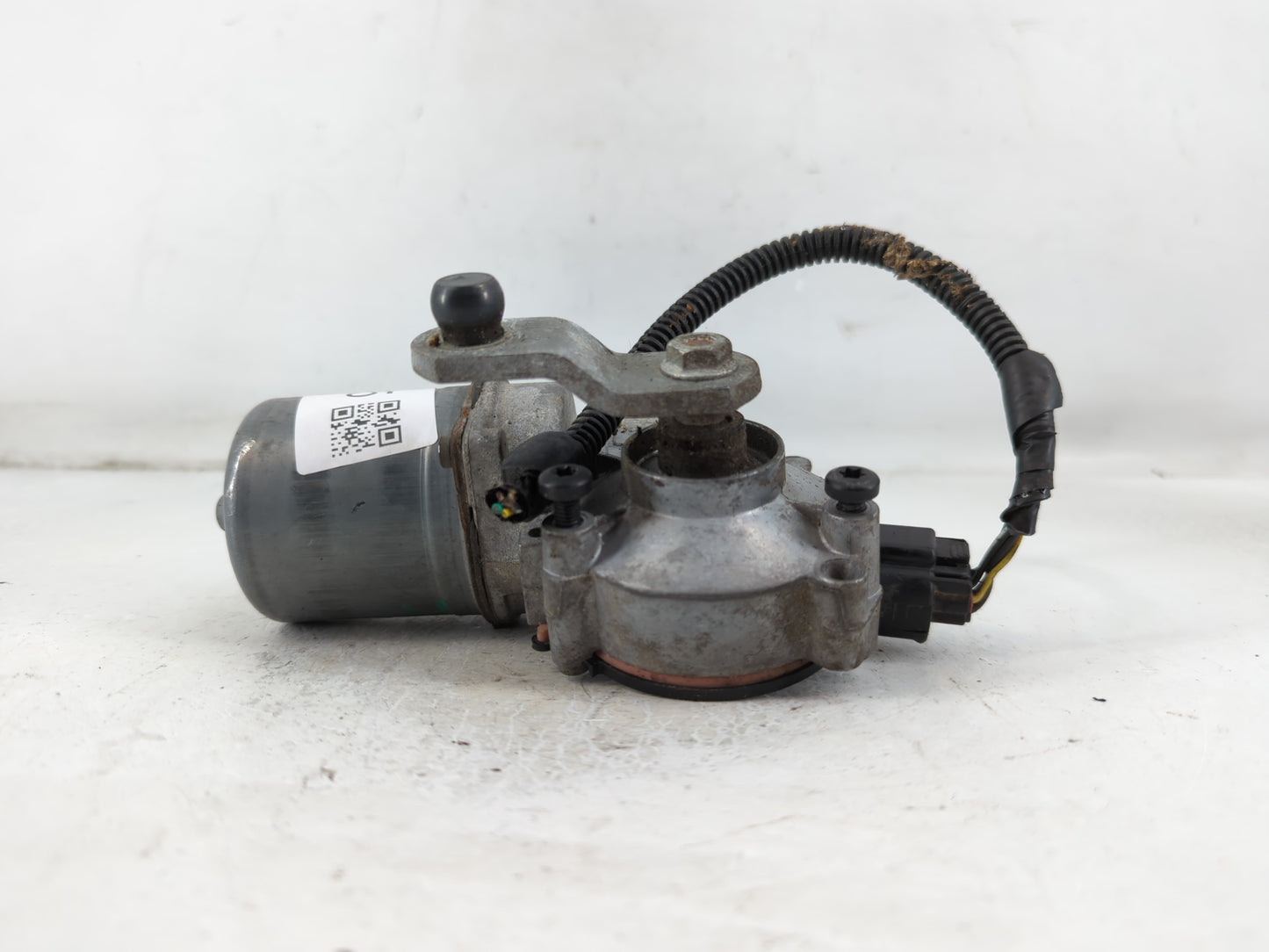 2007-2013 Chevrolet Silverado 1500 Front Windshield Wiper Motor P/N:34144-C-31-12-07 Fits OEM Used Auto Parts - Oemusedautop