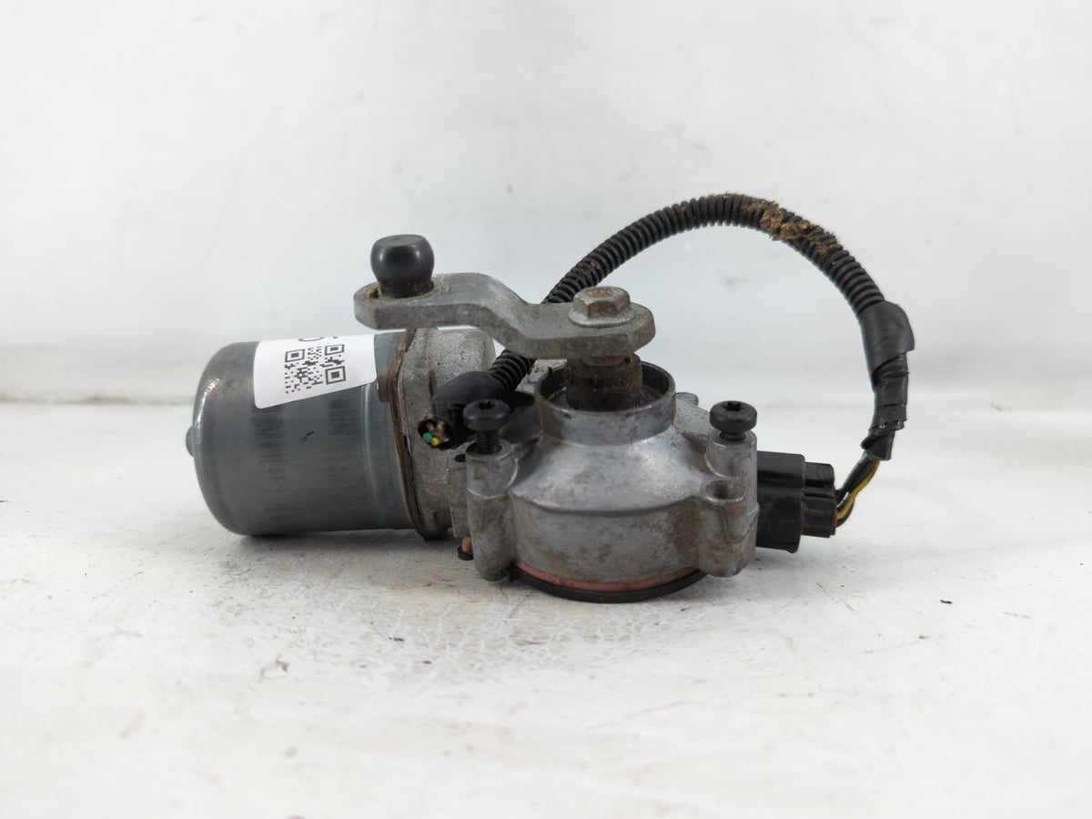 2007-2013 Chevrolet Silverado 1500 Front Windshield Wiper Motor P/N:34144-C-31-12-07 Fits OEM Used Auto Parts - Oemusedautop