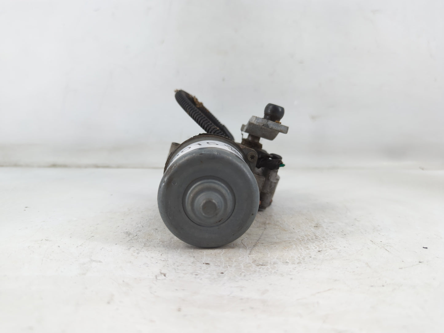 2007-2013 Chevrolet Silverado 1500 Front Windshield Wiper Motor P/N:34144-C-31-12-07 Fits OEM Used Auto Parts - Oemusedautop