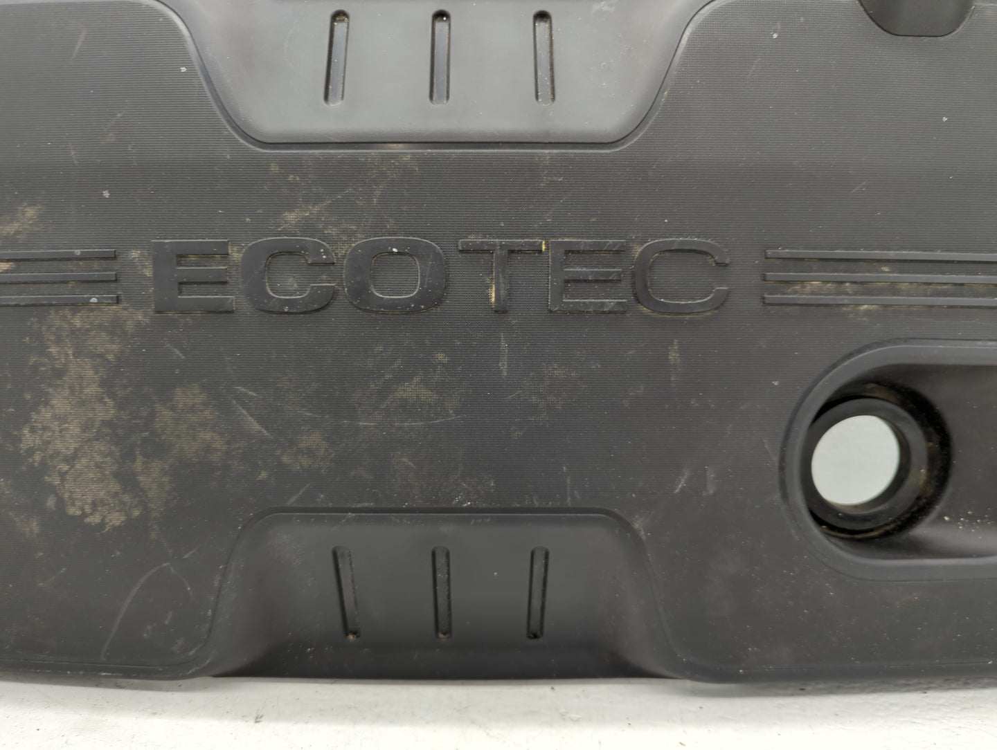 2008 Chevrolet Silverado 1500 Engine Cover - Oemusedautoparts1.com