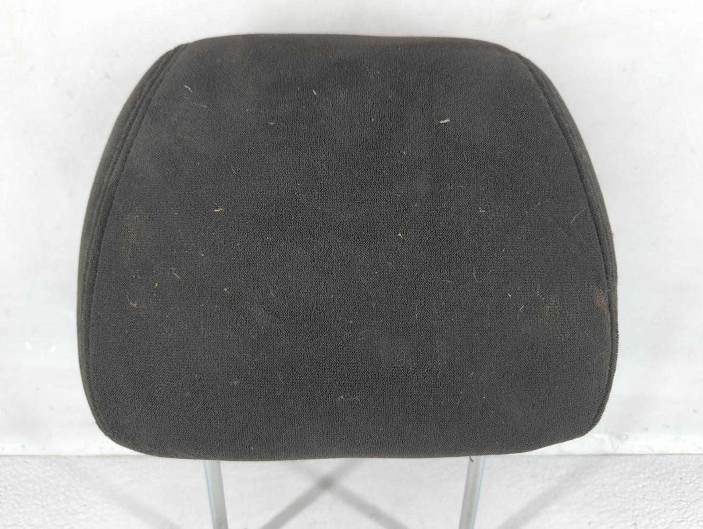 2007-2008 Chevrolet Silverado 1500 Headrest Head Rest Front Driver Passenger Seat Fits Fits 2007 2008 OEM Used Auto Parts - 