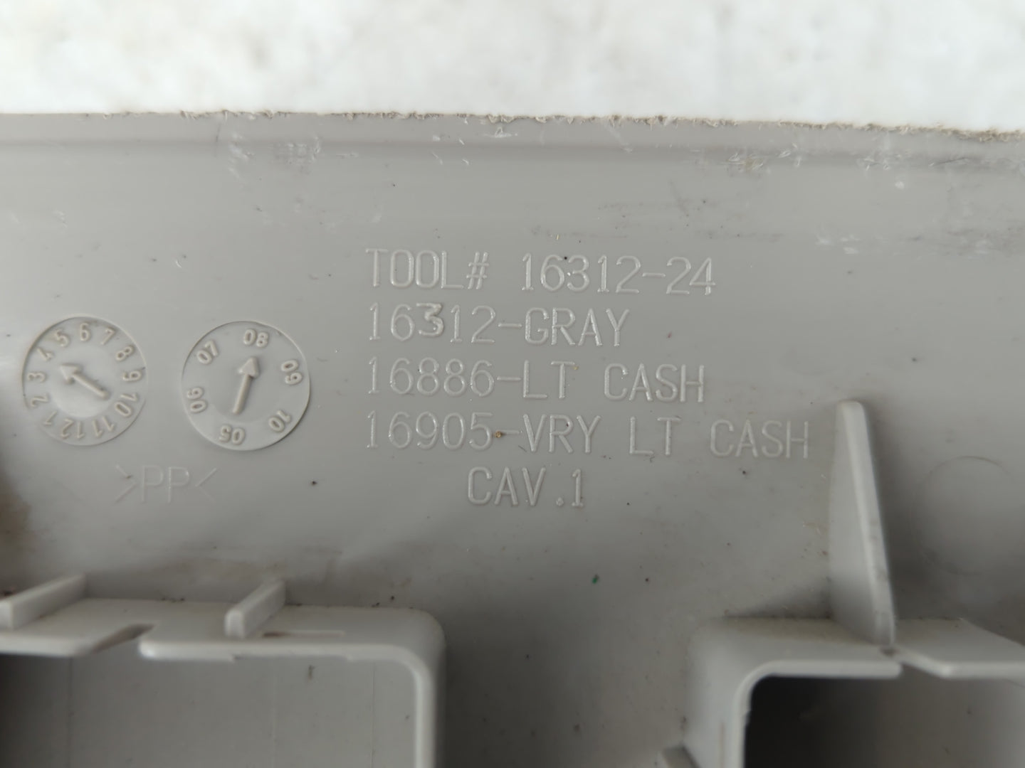 2007 Chevrolet Silverado 1500 Overhead Roof Console Interior Dome Light - Oemusedautoparts1.com