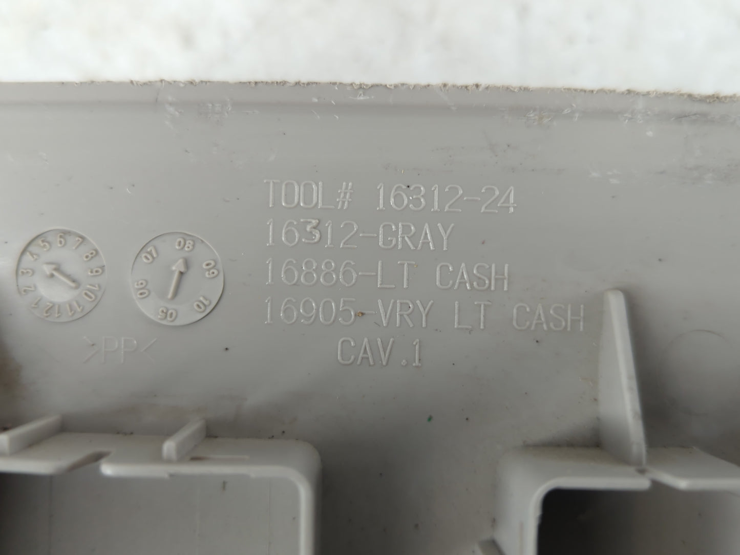 2007 Chevrolet Silverado 1500 Overhead Roof Console Interior Dome Light - Oemusedautoparts1.com