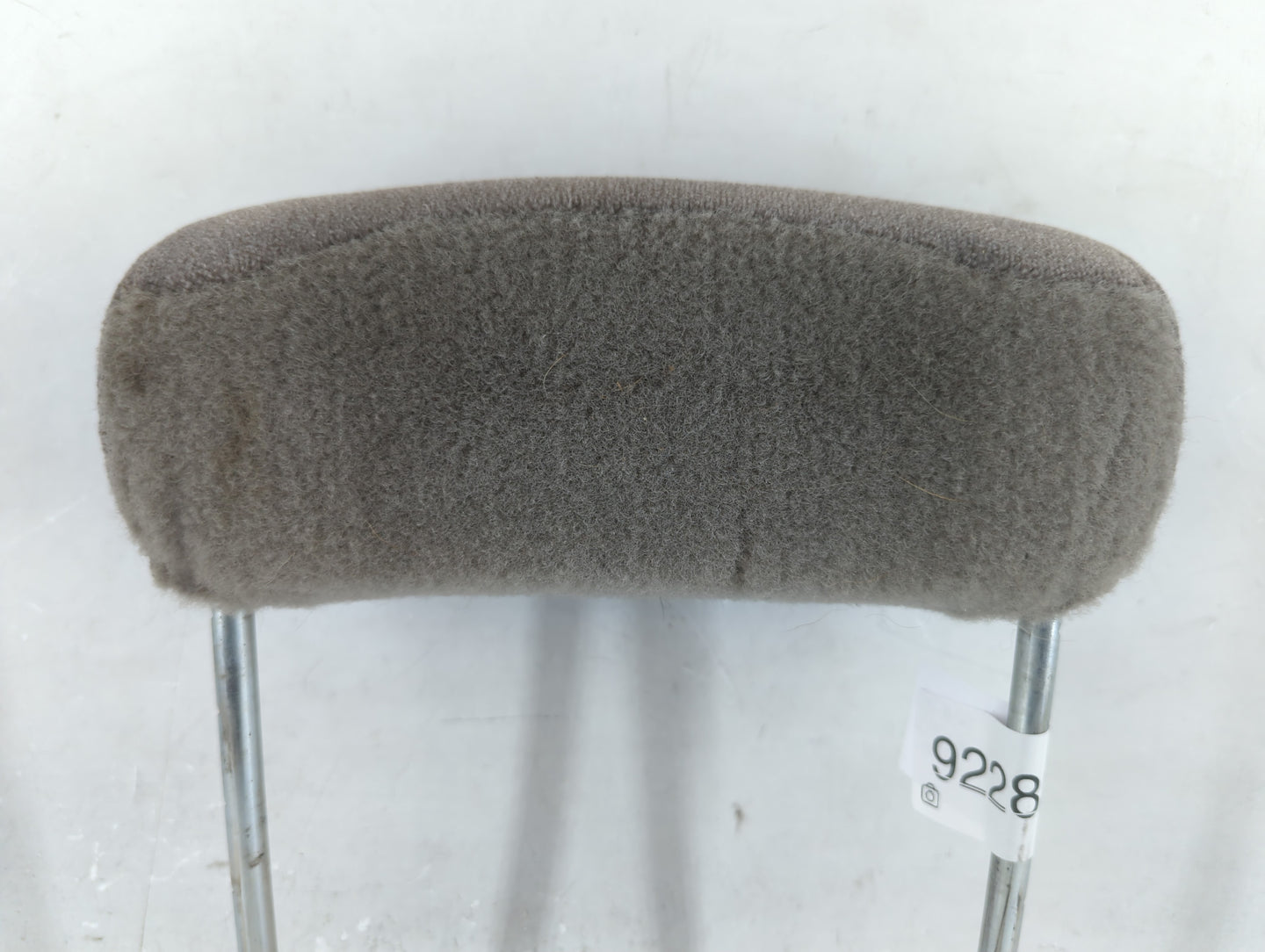 2008 Chevrolet Silverado 1500 Headrest Head Rest Front Driver Passenger Seat Fits OEM Used Auto Parts - Oemusedautoparts1.co