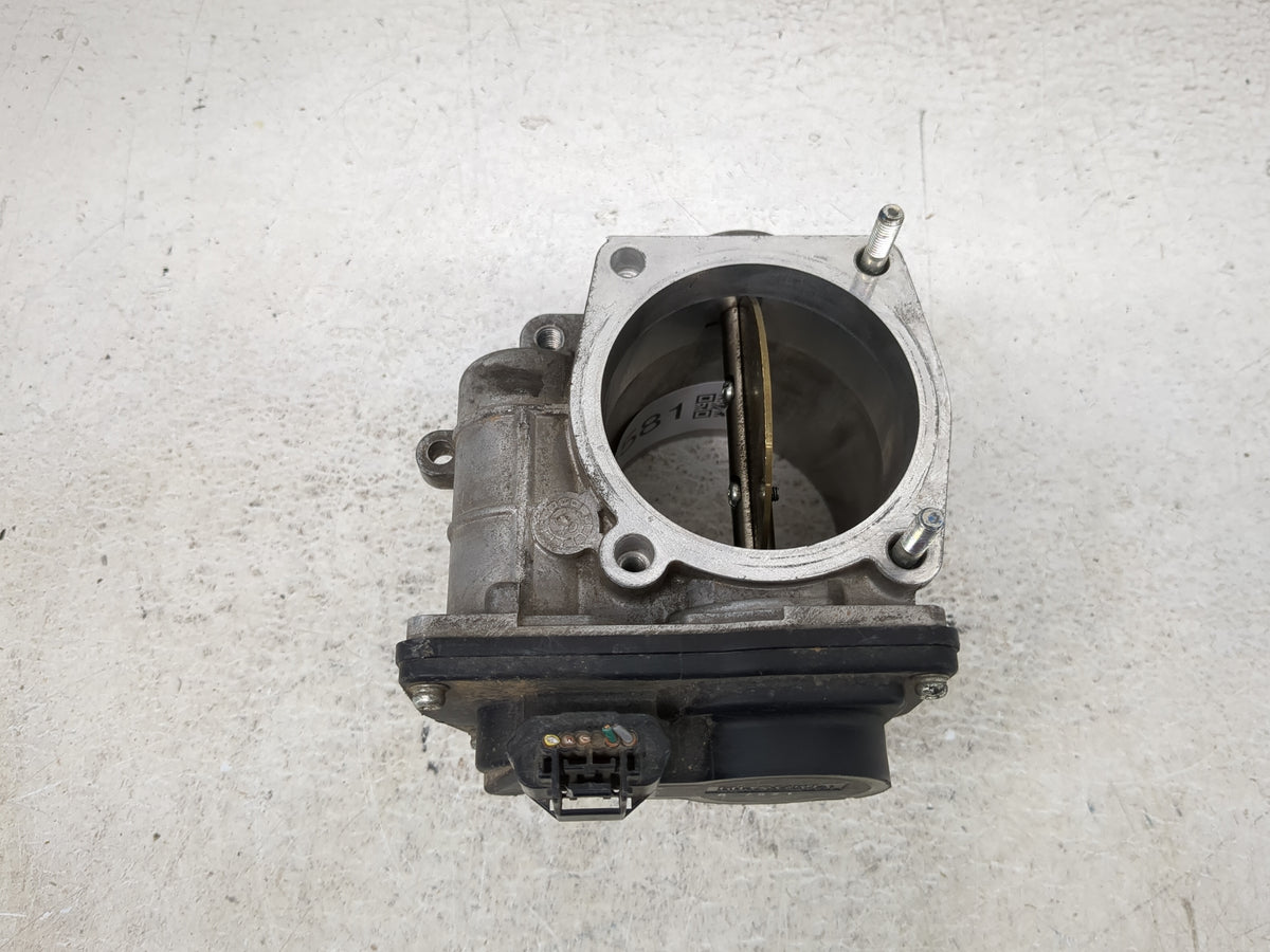 2007-2010 Chevrolet Silverado 2500 Throttle Body P/N:526-01 RME73-502A Fits Fits 2007 2008 2009 2010 OEM Used Auto Parts - O