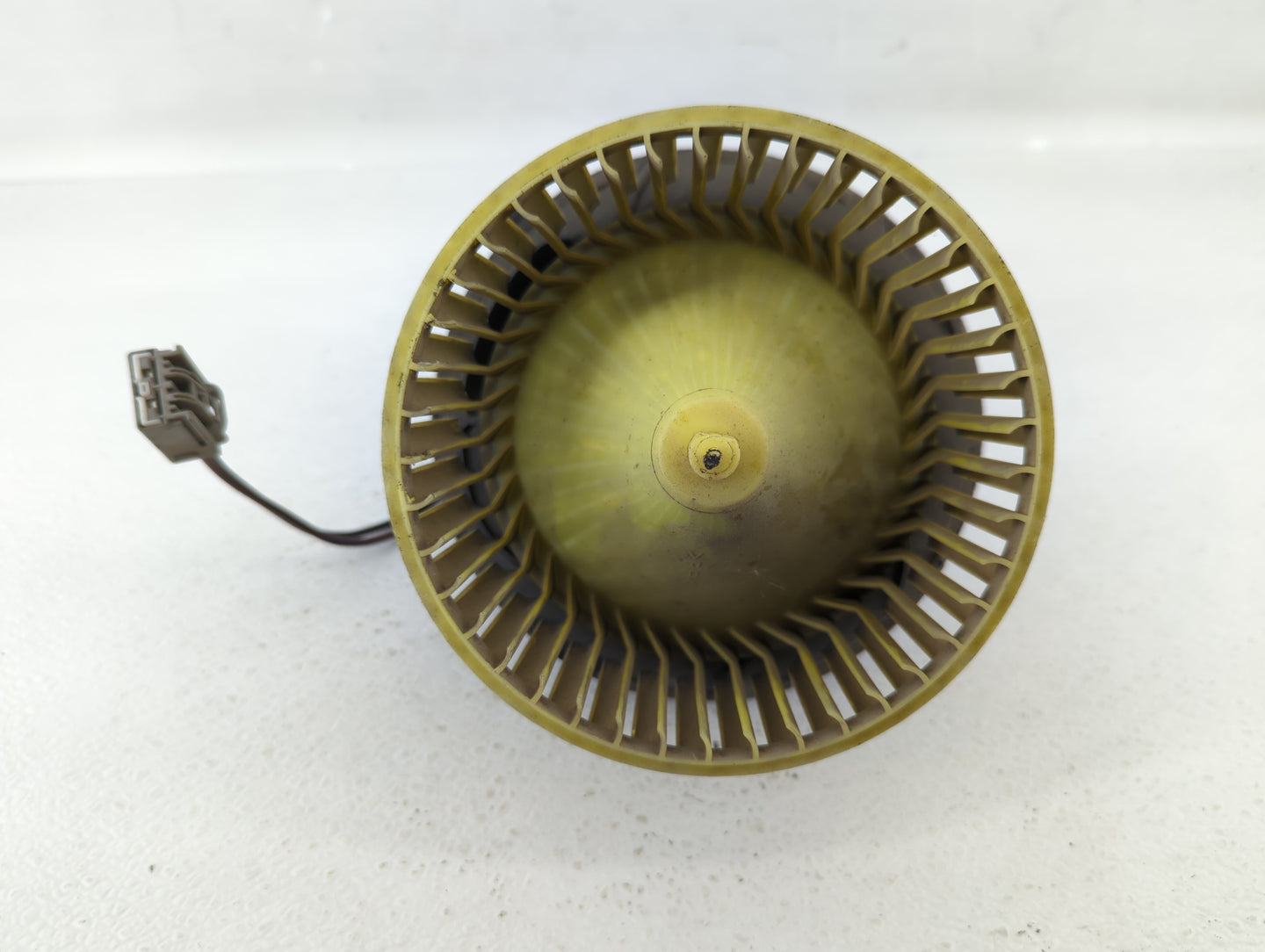 2003-2014 Chevrolet Suburban Heater AC Blower Motor P/N:62422189 Fits OEM Used Auto Parts - Oemusedautoparts1.com