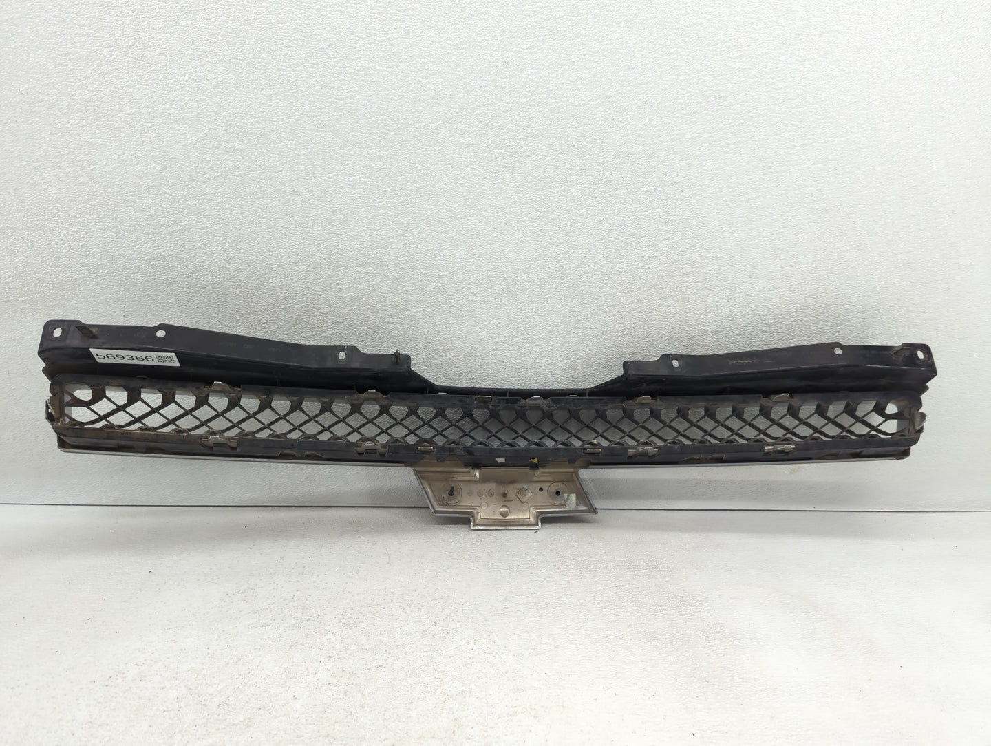 Chevrolet Suburban Front Bumper Grille Cover - Oemusedautoparts1.com