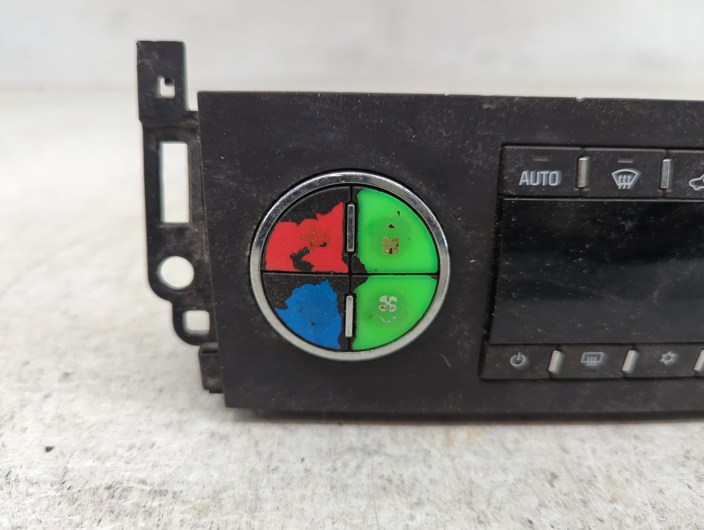 2007-2011 Chevrolet Suburban 1500 Climate Control Module Temperature AC/Heater Replacement P/N:25869946 Fits OEM Used Auto P