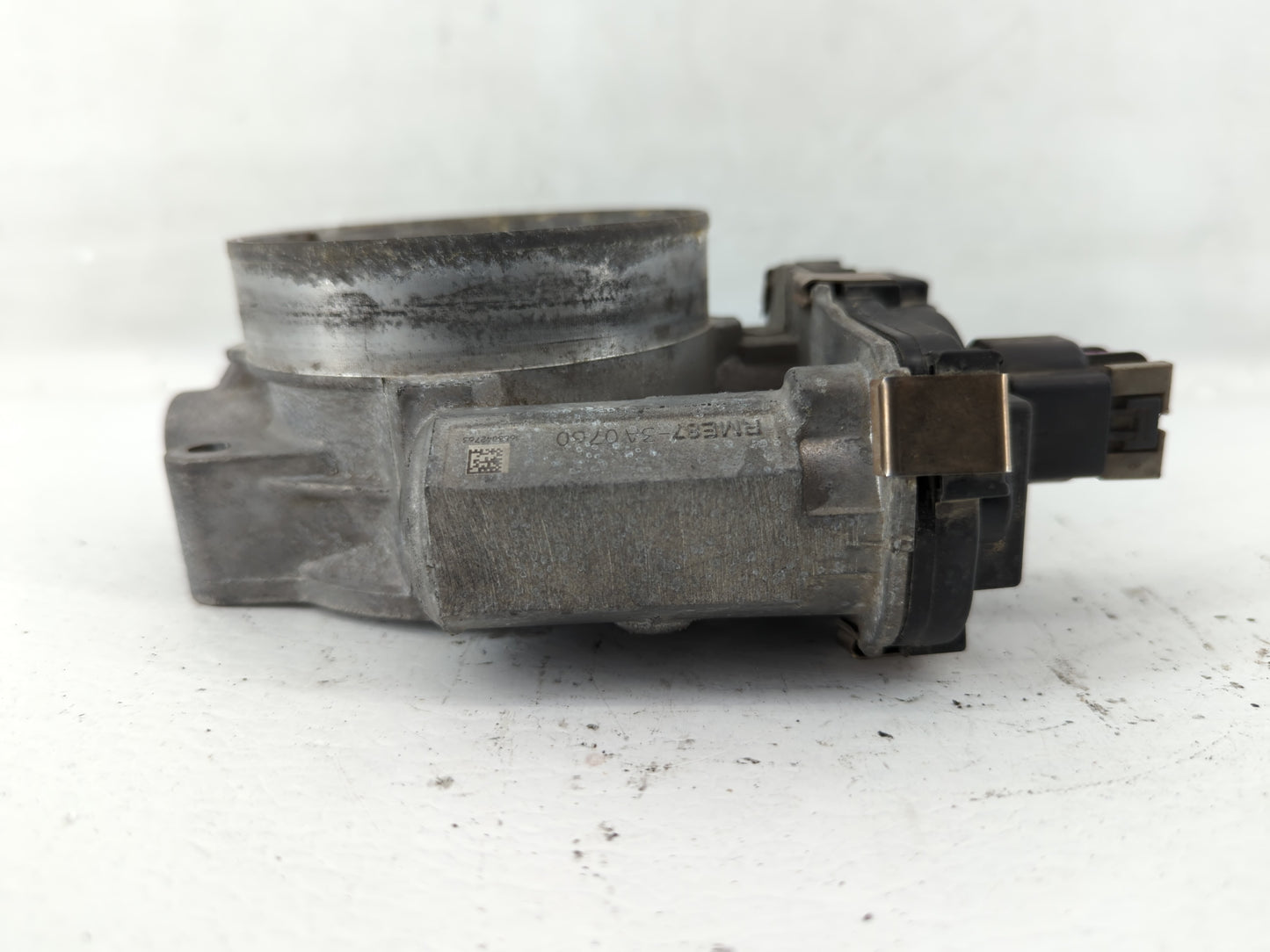 2007-2008 Chevrolet Suburban 1500 Throttle Body P/N:RME87-3A Fits Fits 2006 2007 2008 2009 OEM Used Auto Parts - Oemusedauto