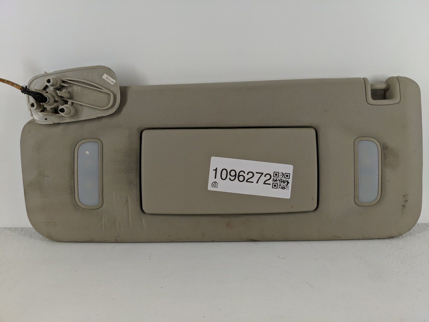 2007-2014 Chevrolet Tahoe Sun Visor Shade Replacement Passenger Right Mirror Fits Fits 2007 2008 2009 2010 2011 2012 2013 20