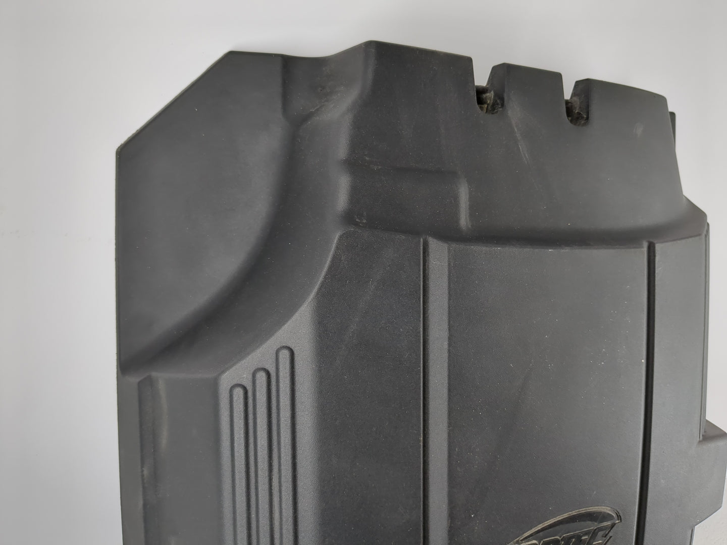 2008 Chevrolet Tahoe Engine Cover - Oemusedautoparts1.com