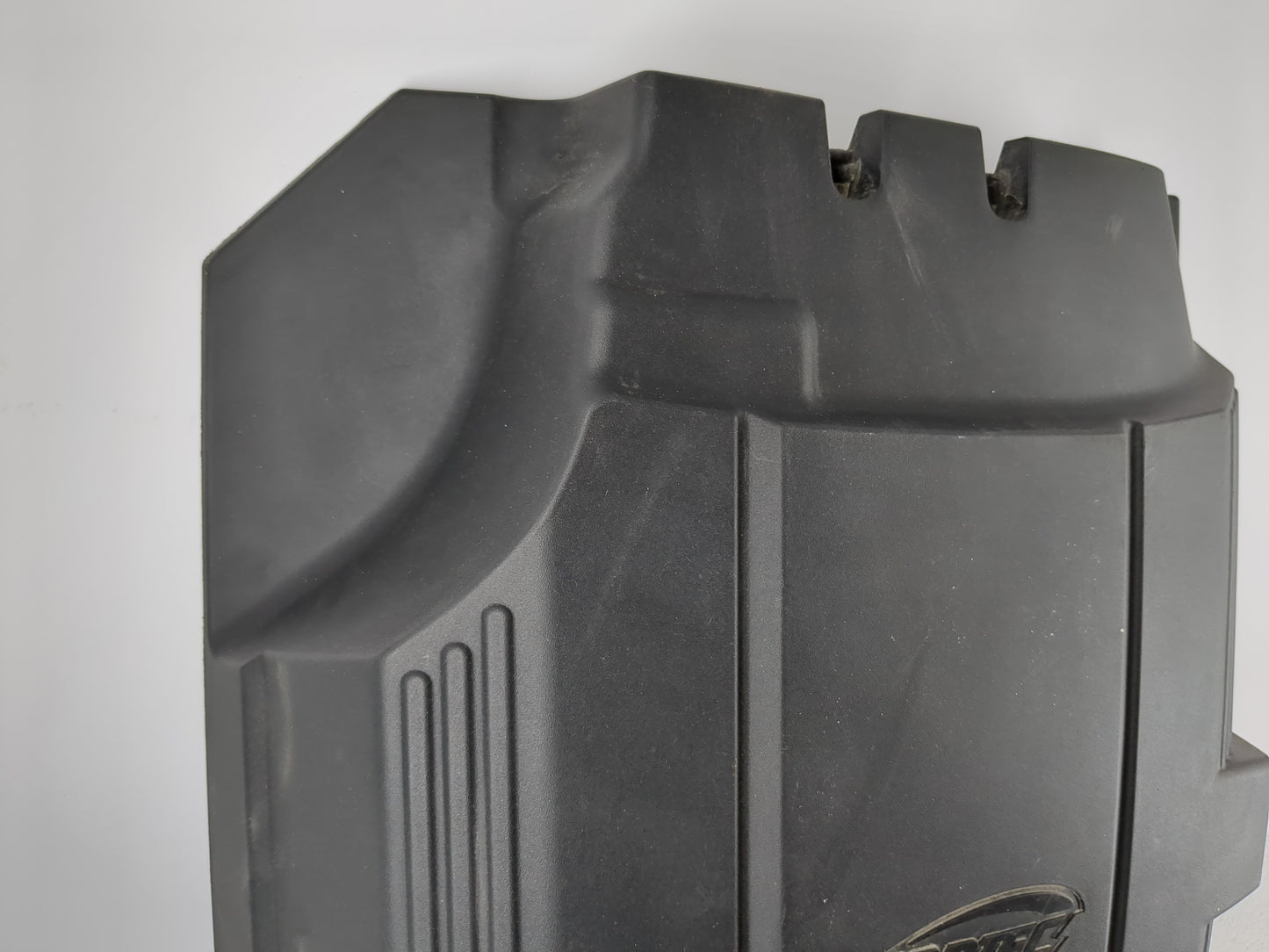 2008 Chevrolet Tahoe Engine Cover - Oemusedautoparts1.com