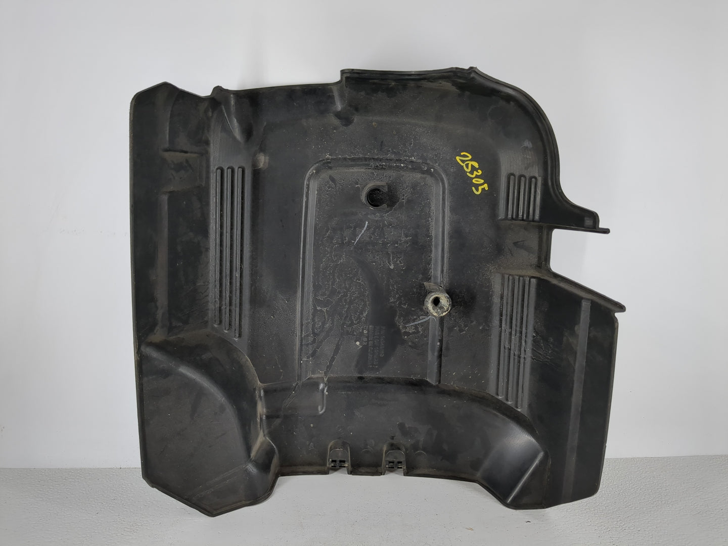 2008 Chevrolet Tahoe Engine Cover - Oemusedautoparts1.com