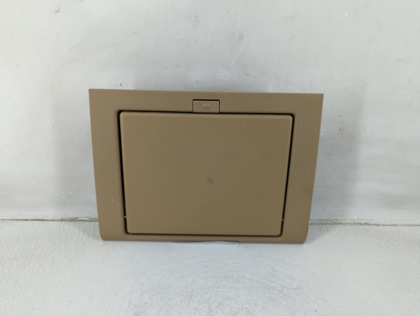 2007-2014 Chevrolet Tahoe Information Display Screen - Oemusedautoparts1.com