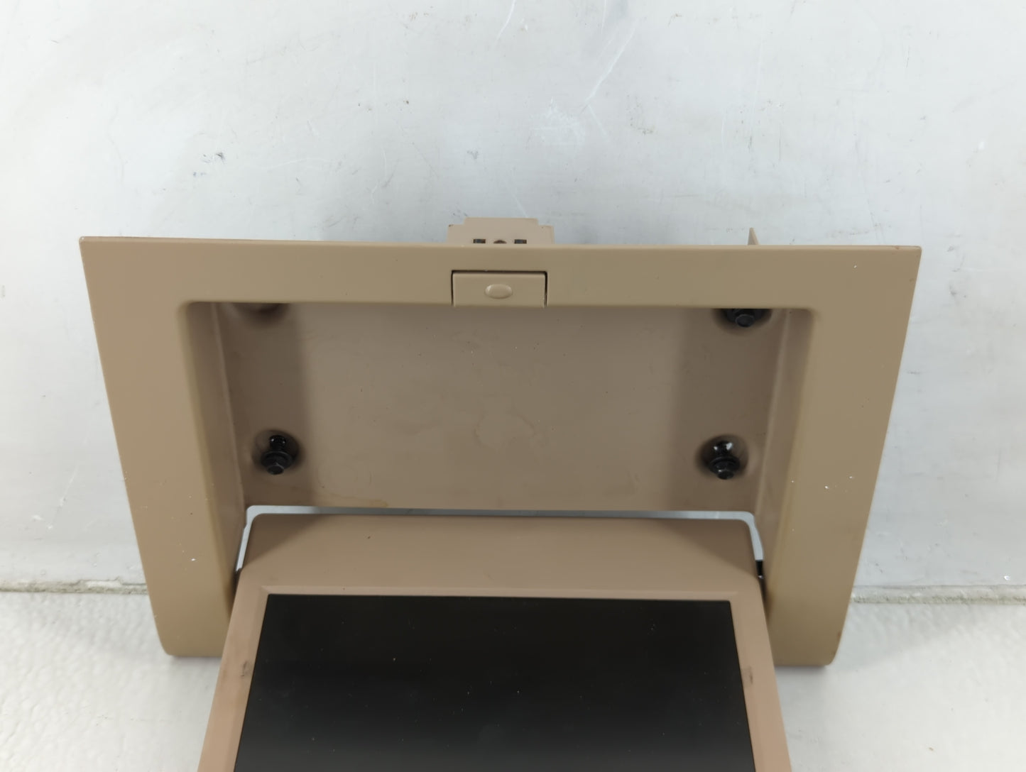 2007-2014 Chevrolet Tahoe Information Display Screen - Oemusedautoparts1.com