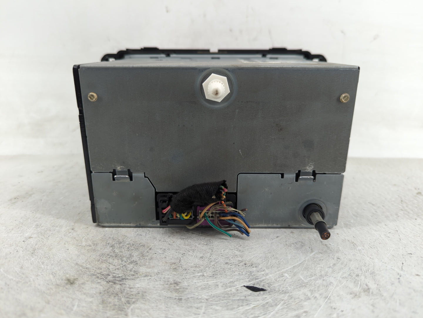 2007-2014 Chevrolet Tahoe Radio AM FM Cd Player Receiver Replacement P/N:15909952 25799567 Fits OEM Used Auto Parts - Oemuse