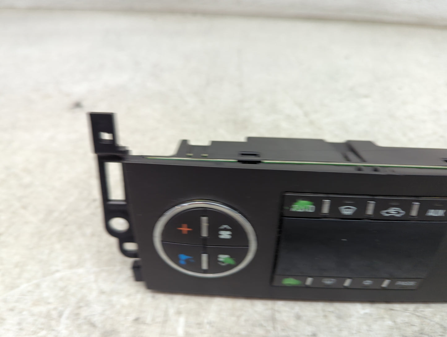 2007-2011 Chevrolet Tahoe Climate Control Module Temperature AC/Heater Replacement P/N:25869946 389946R080160733 Fits OEM Us