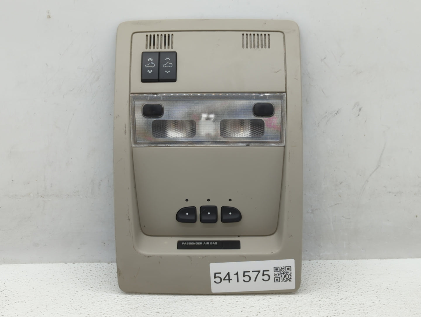 2007-2011 Chevrolet Tahoe Center Floor Console P/N:5150827AA Fits Fits 2007 2008 2009 2010 2011 OEM Used Auto Parts - Oemuse