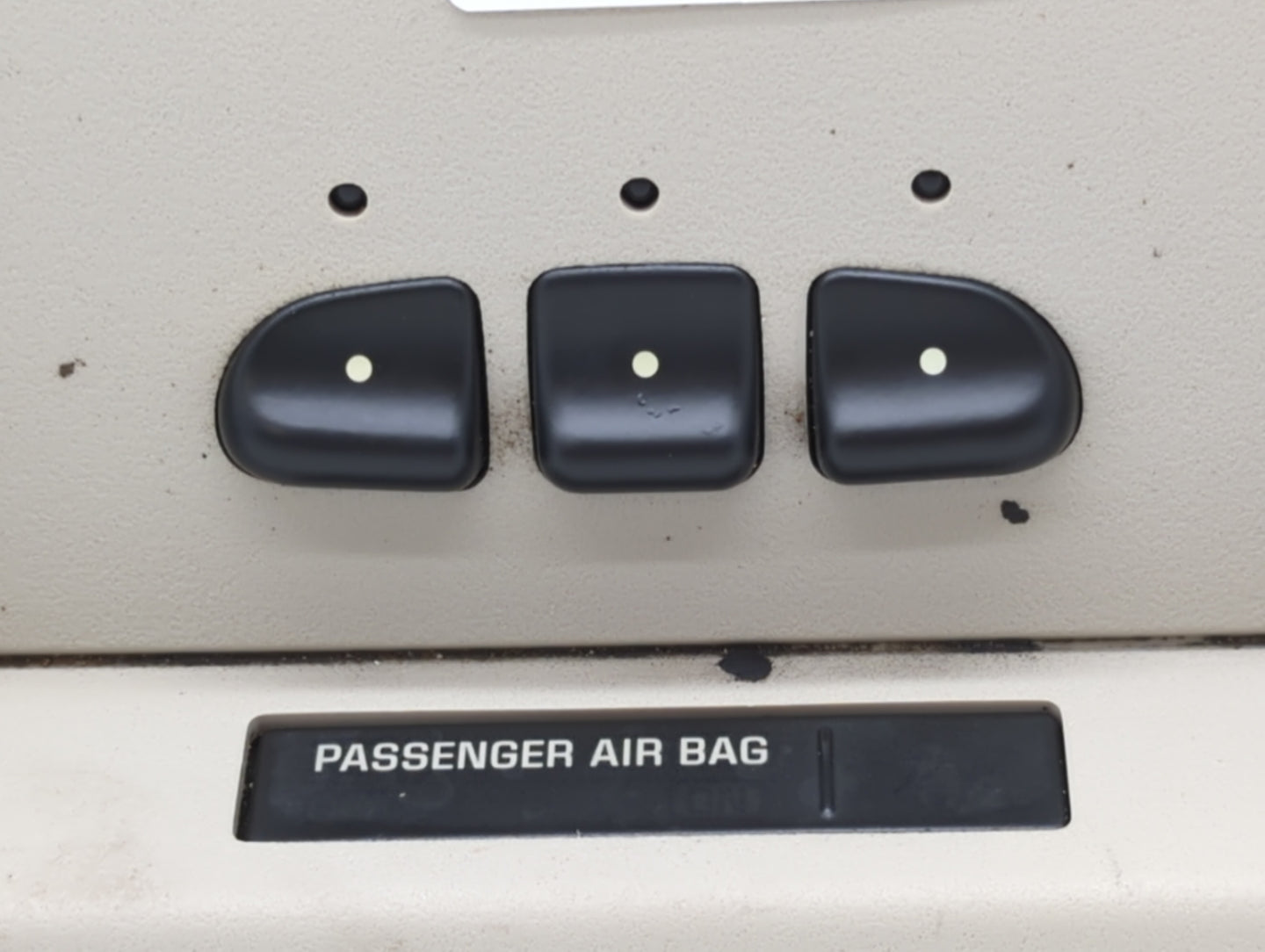 2008 Chevrolet Tahoe Overhead Roof Console - Oemusedautoparts1.com