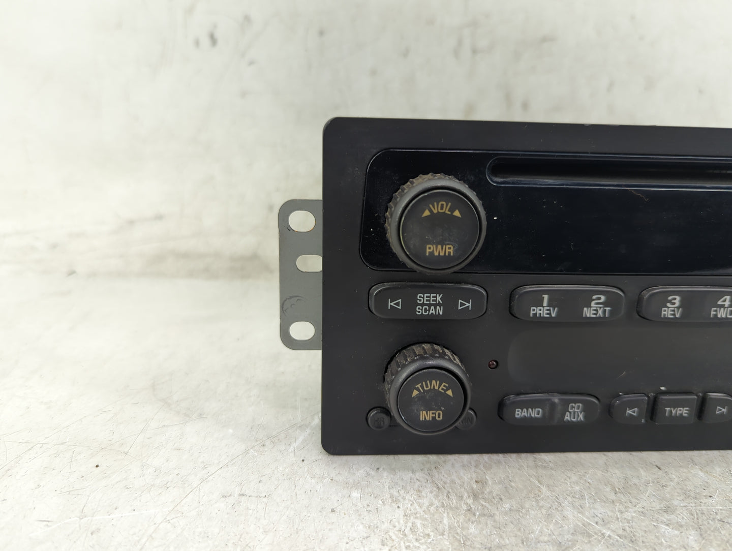 2005-2009 Chevrolet Trailblazer Radio AM FM Cd Player Receiver Replacement P/N:15850275 Fits Fits 2005 2006 2007 2008 2009 O