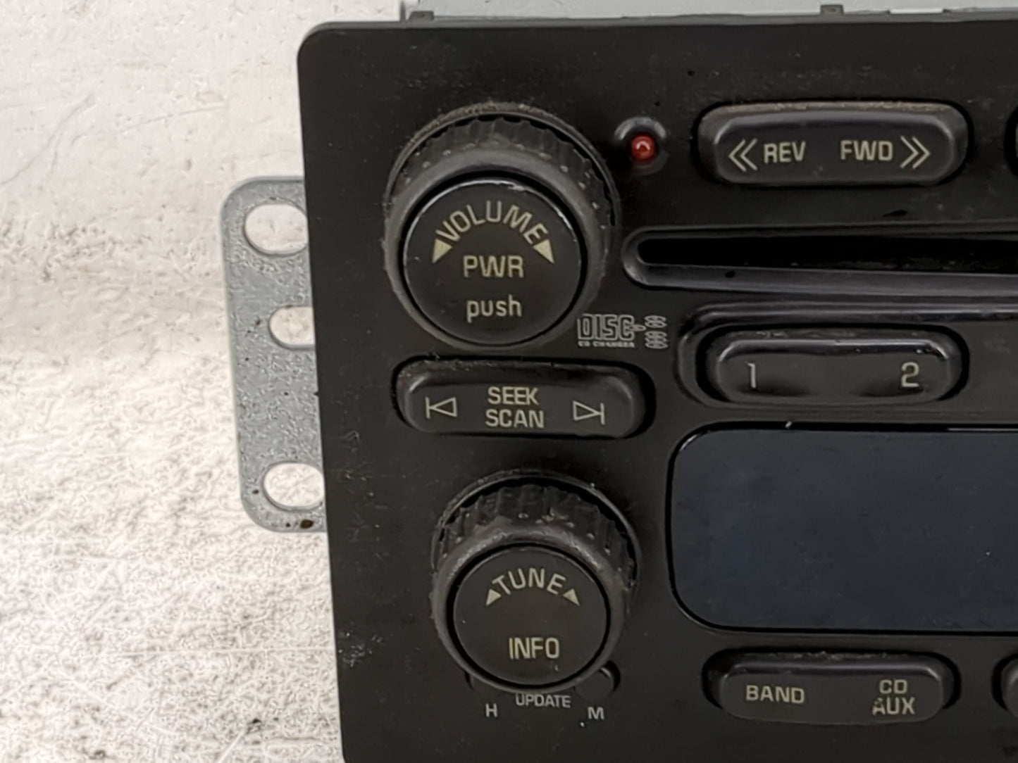 2005-2009 Chevrolet Trailblazer Radio Cd Changer 28058188|15927261 - Oemusedautoparts1.com