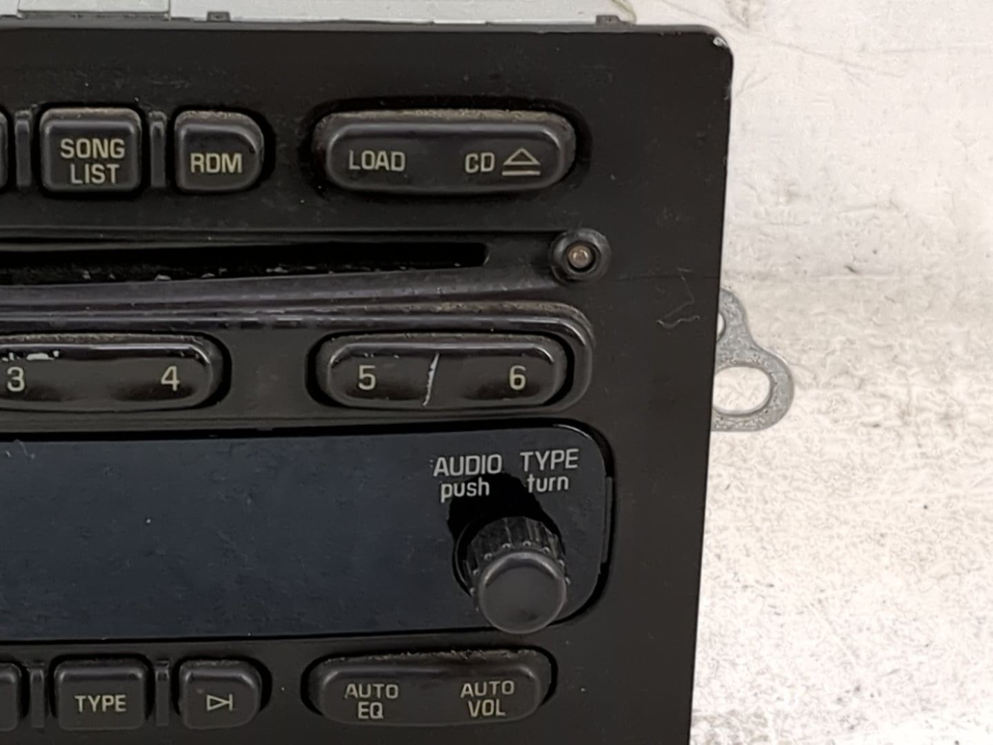 2005-2009 Chevrolet Trailblazer Radio Cd Changer 28058188|15927261 - Oemusedautoparts1.com