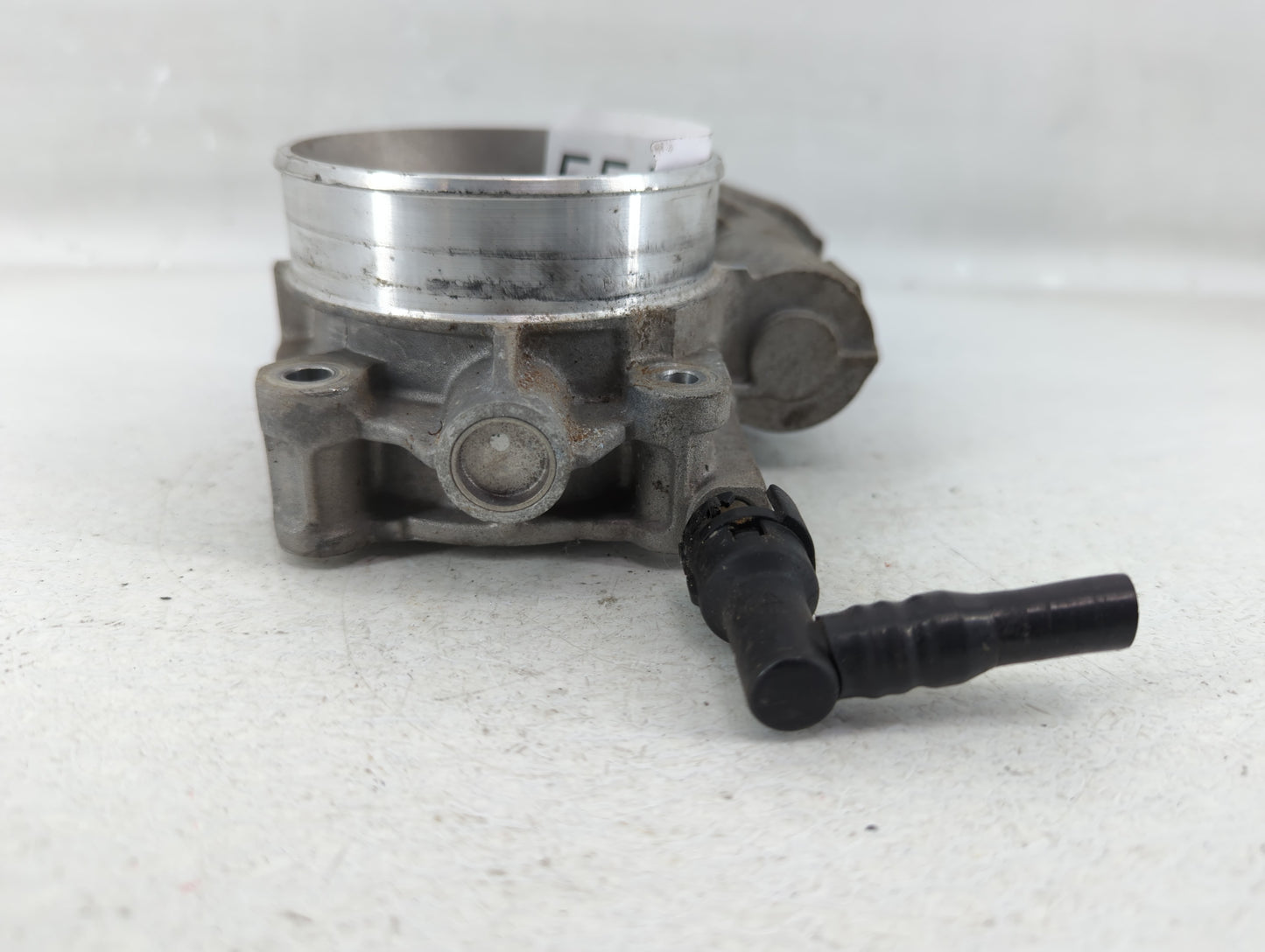 2008-2009 Chevrolet Trailblazer Throttle Body P/N:1698AA 437AA Fits Fits 2008 2009 OEM Used Auto Parts - Oemusedautoparts1.c