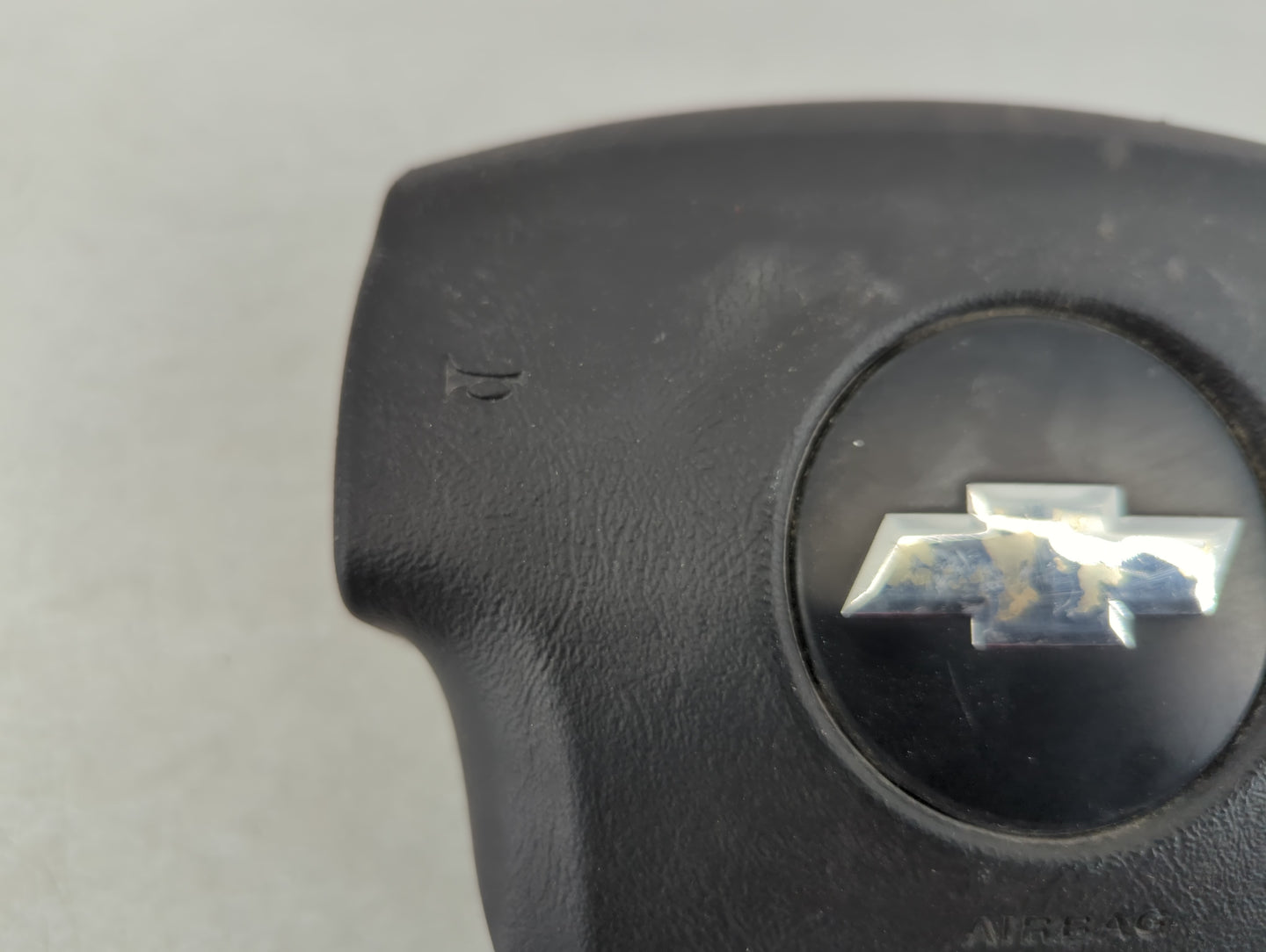 2007-2009 Chevrolet Trailblazer Air Bag Driver Left Knee OEM P/N:BA01090 AB2395Q1HC8AXA Fits Fits 2007 2008 2009 OEM Used Au