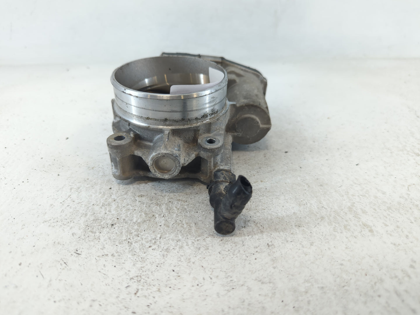 2008-2009 Chevrolet Trailblazer Throttle Body P/N:0168AA 437AA Fits Fits 2008 2009 OEM Used Auto Parts - Oemusedautoparts1.c